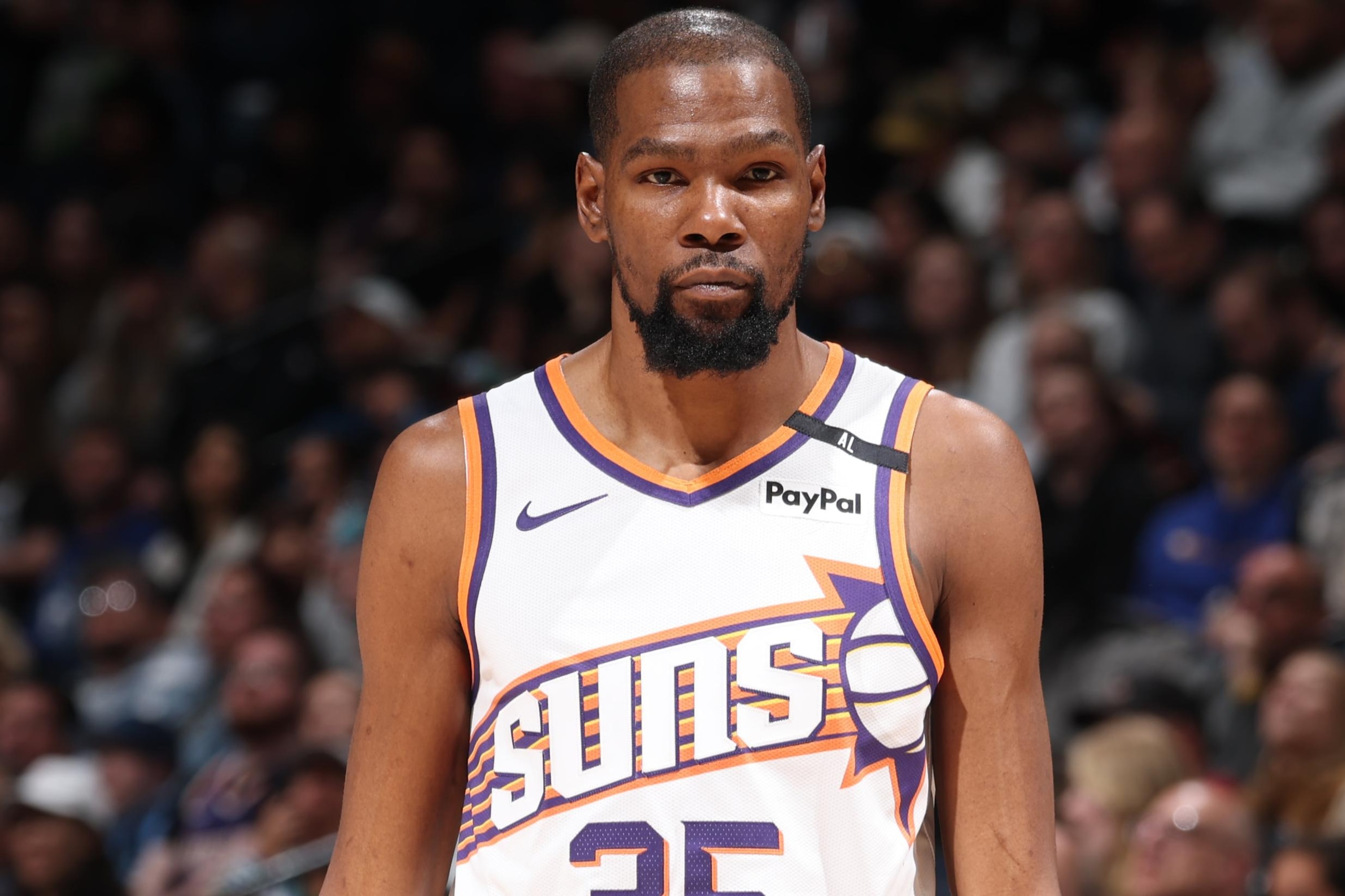 Phoenix Suns v Minnesota Timberwolves