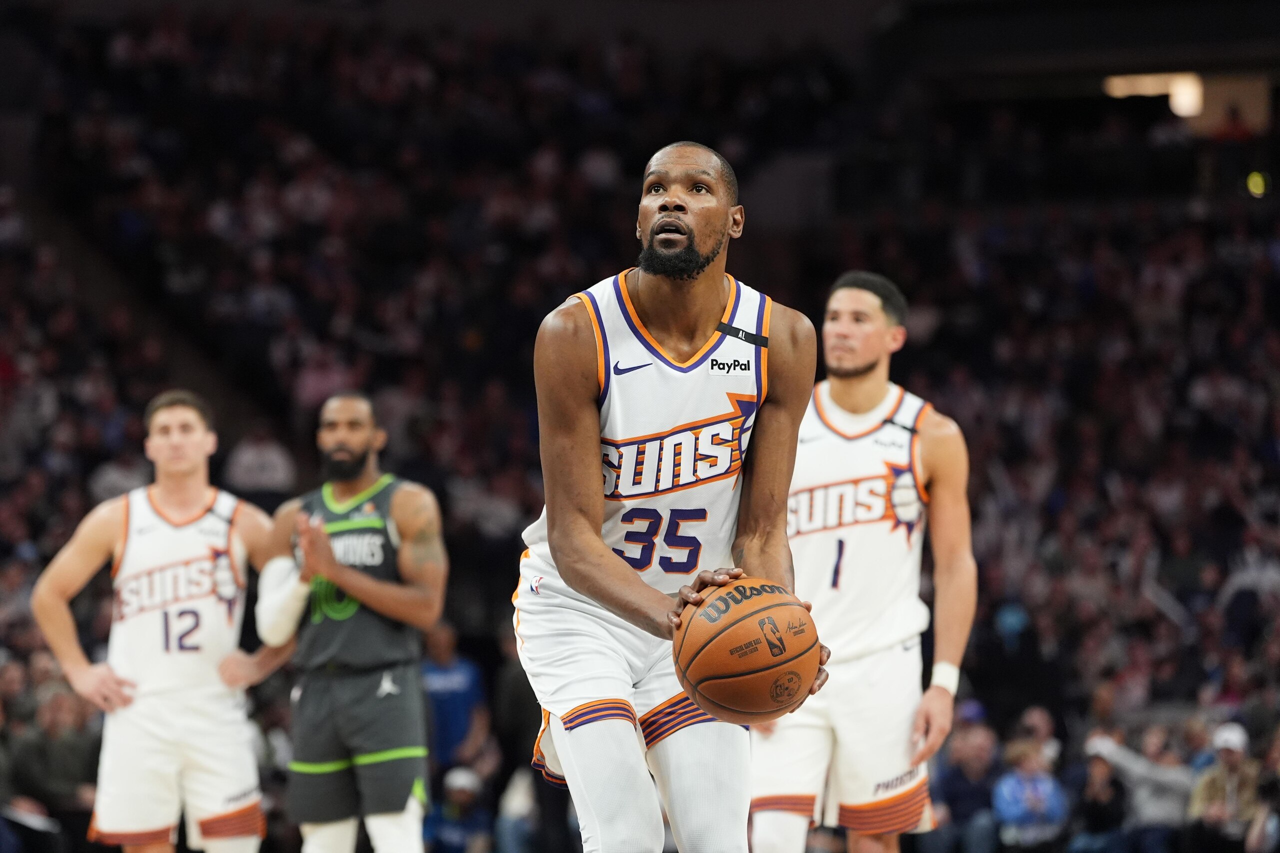Phoenix Suns v Minnesota Timberwolves Phoenix Suns v Minnesota Timberwolves