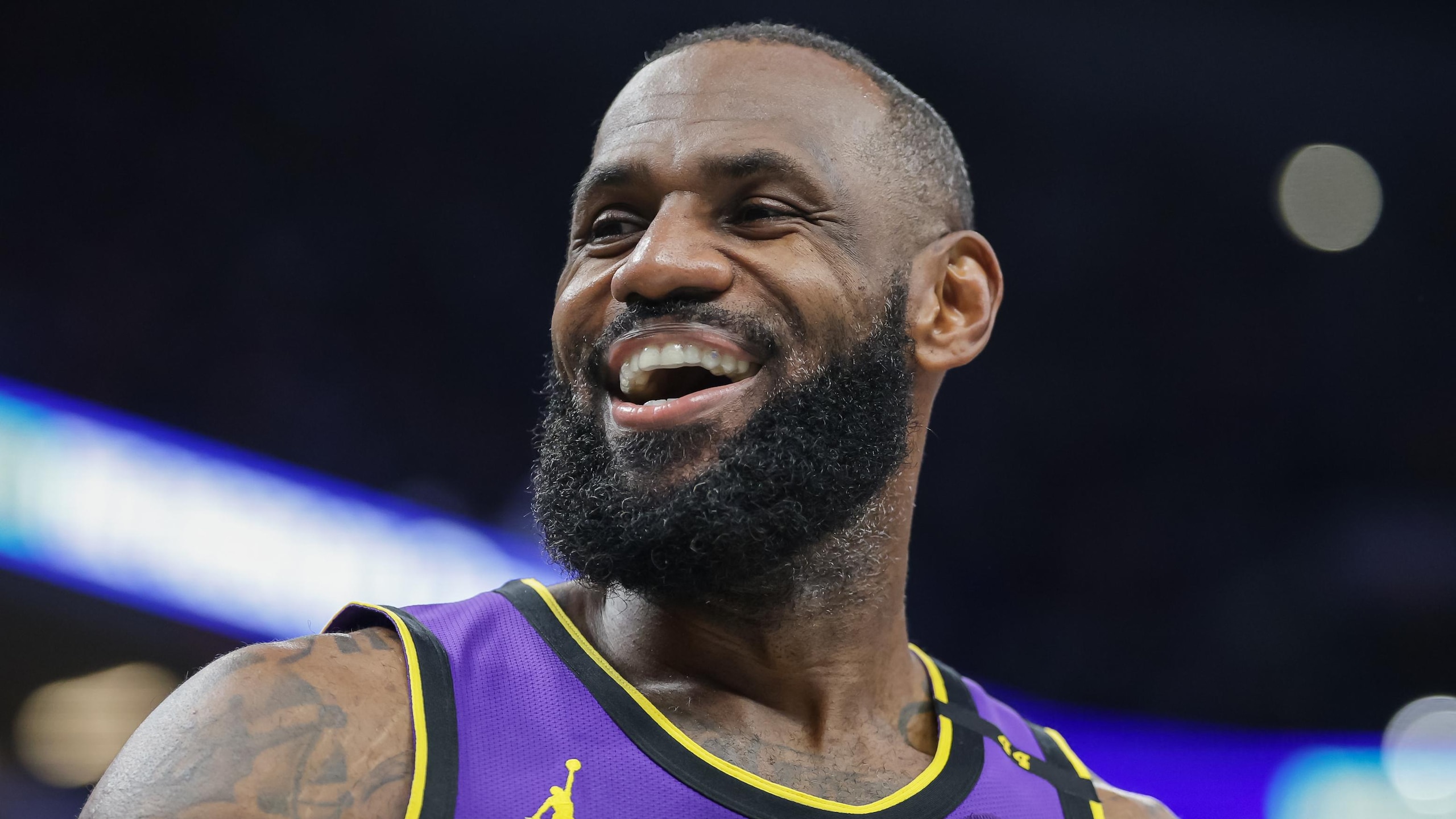 Los Angeles Lakers v Indiana Pacers
