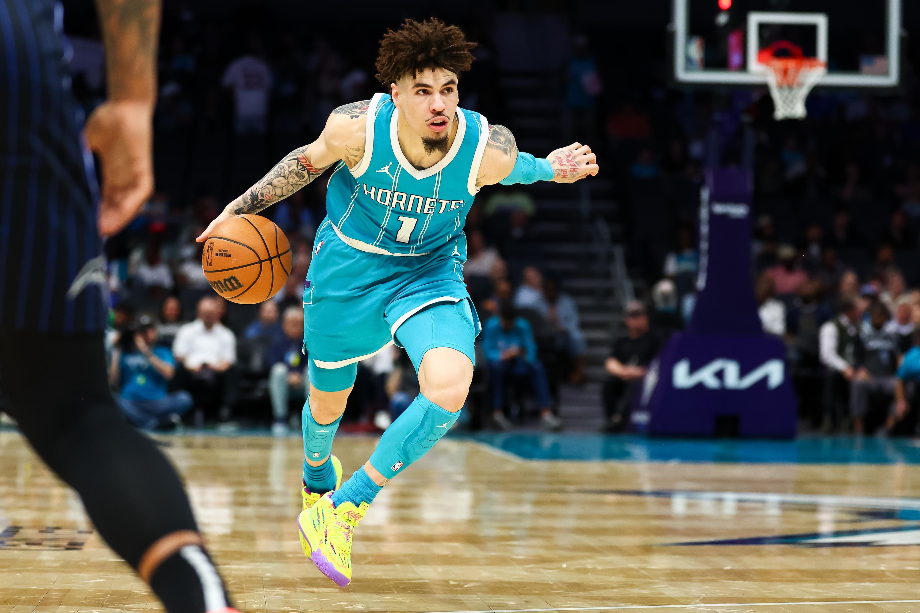 Hornets Reportedly Eye Veteran PG to Back Up LaMelo Ball amid NBA Free Agency Rumors