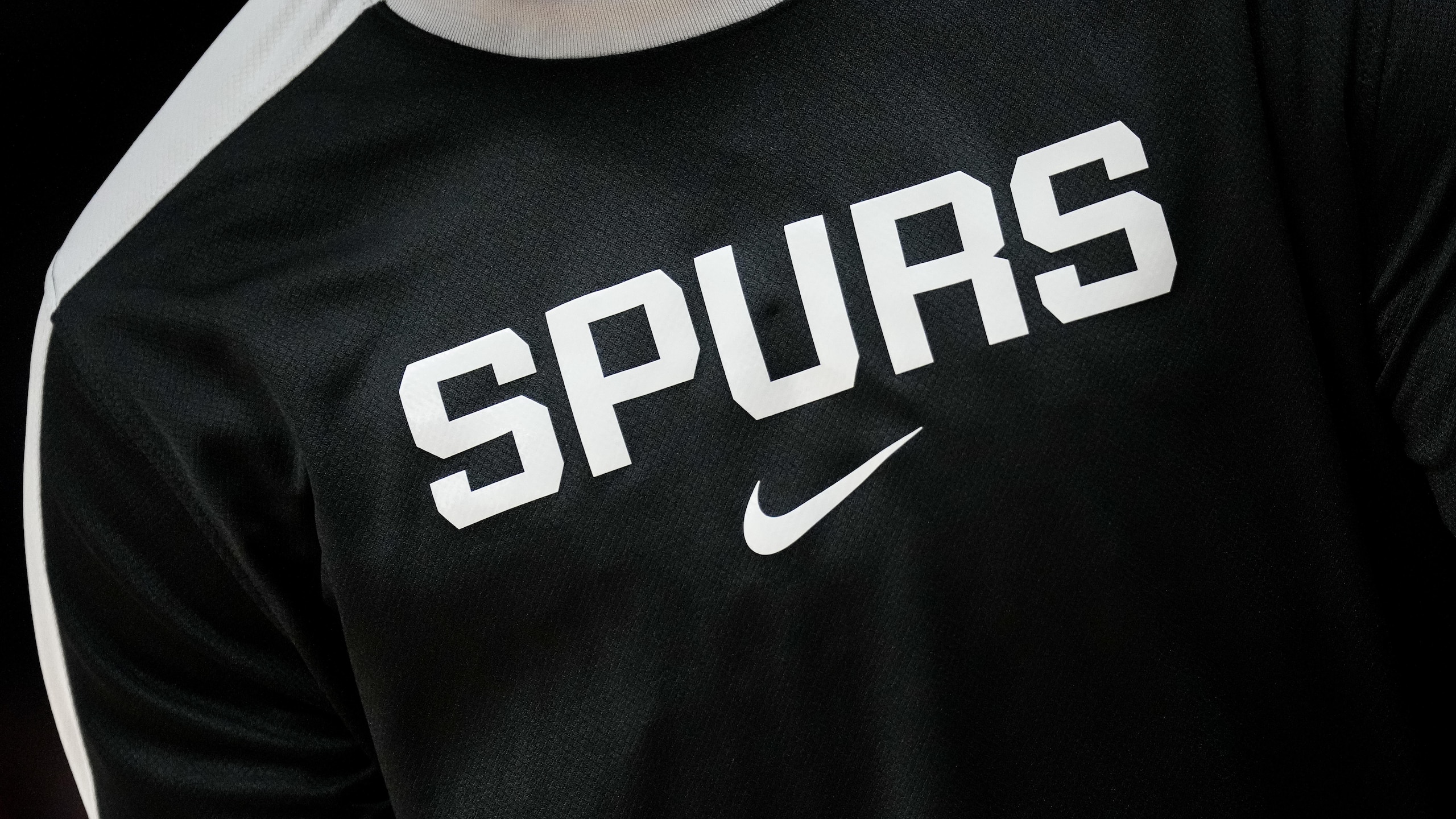 San Antonio Spurs v Detroit Pistons San Antonio Spurs v Detroit Pistons