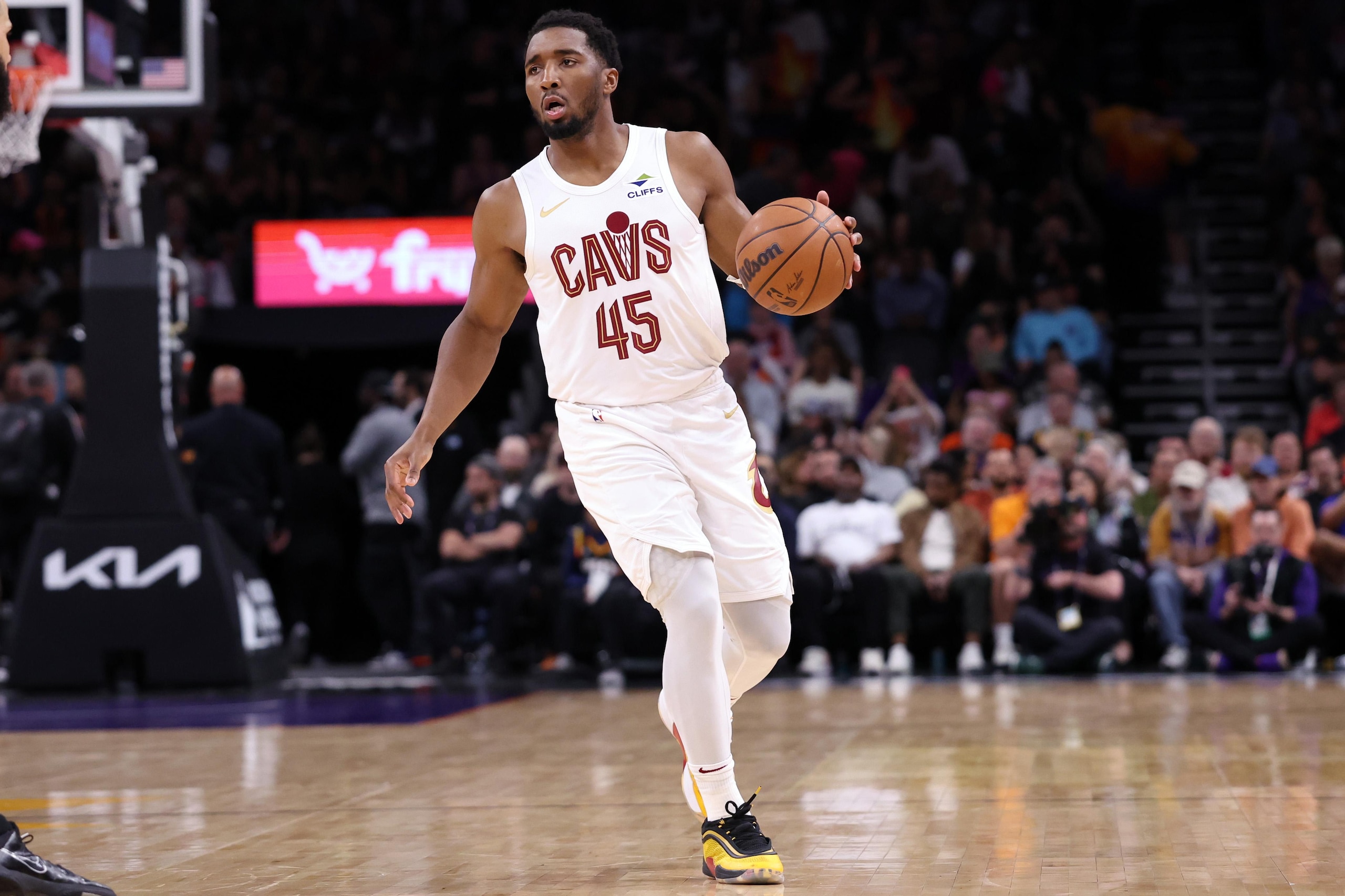 Cleveland Cavaliers v Phoenix Suns