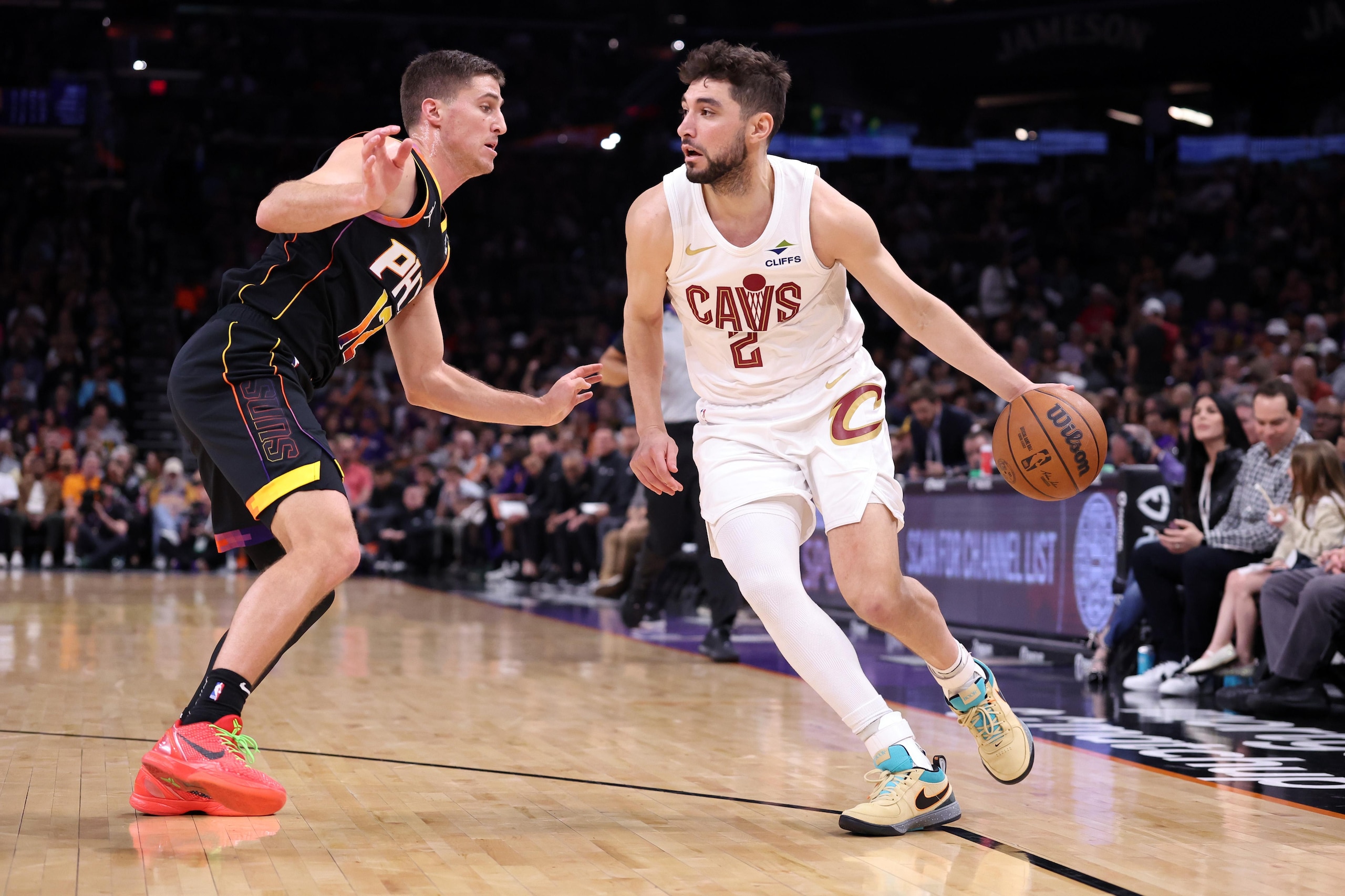 Cleveland Cavaliers v Phoenix Suns