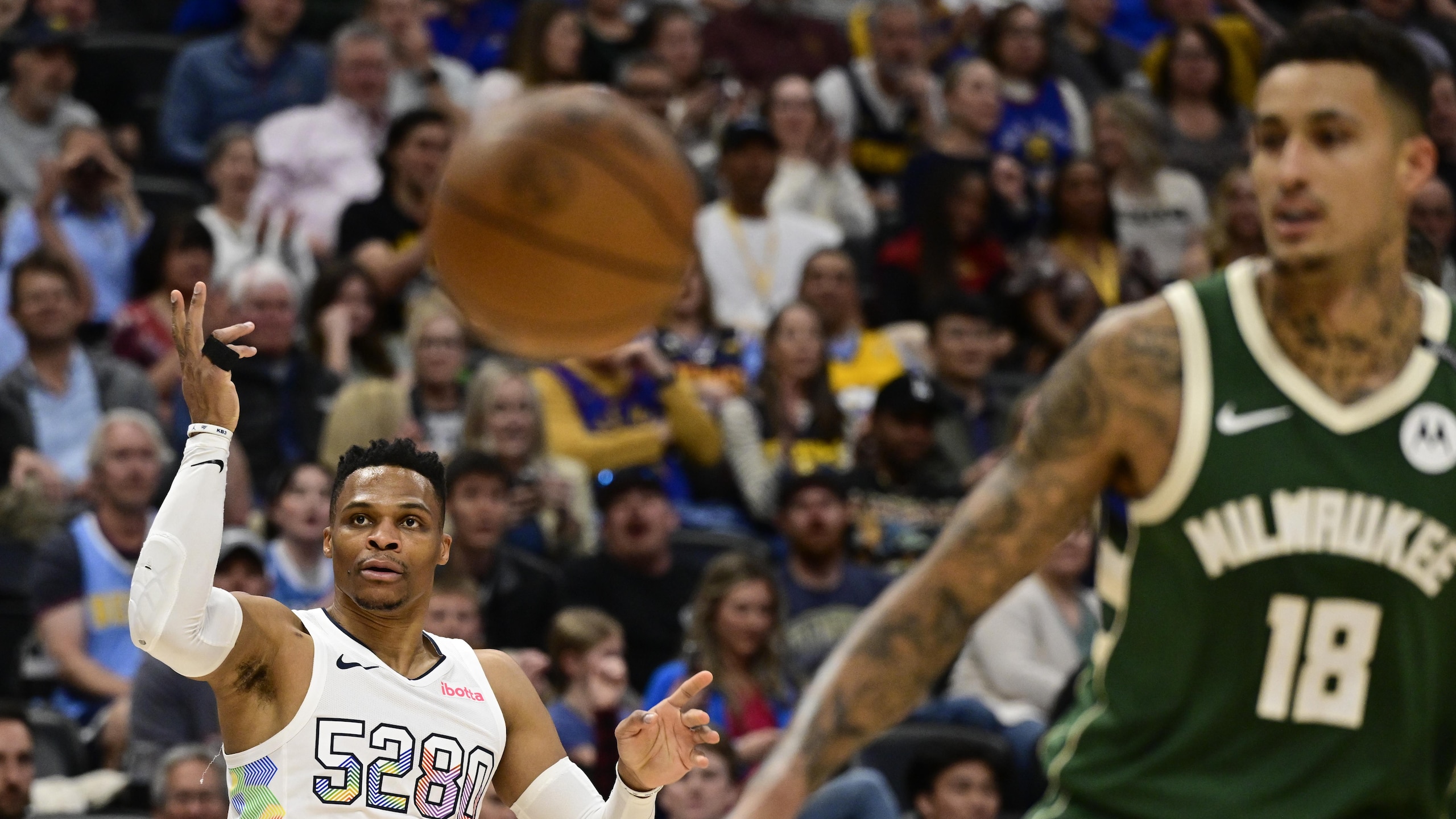 Denver Nuggets vs Milwaukee Bucks
