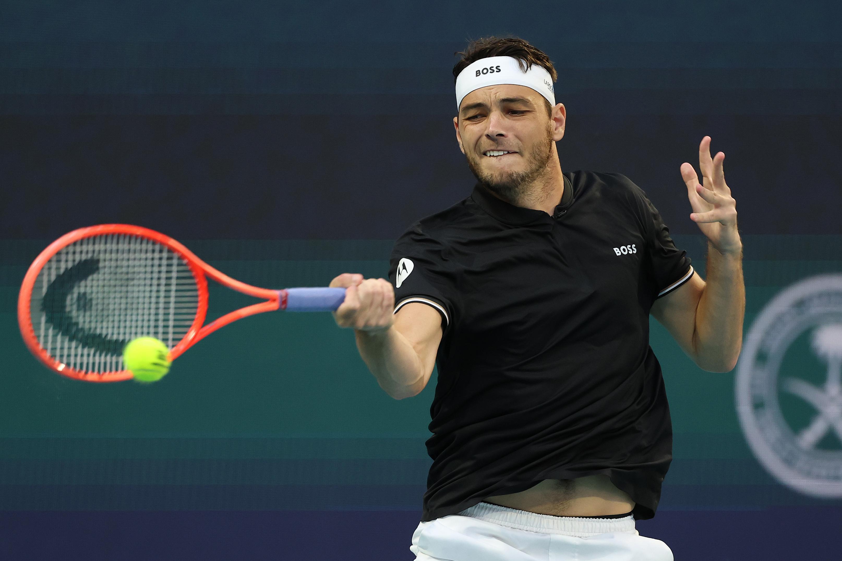 On Court-T テニス Men’sM ファイナルズVer. 新品/未開封 Djokovic claims first clay win of the season in Geneva