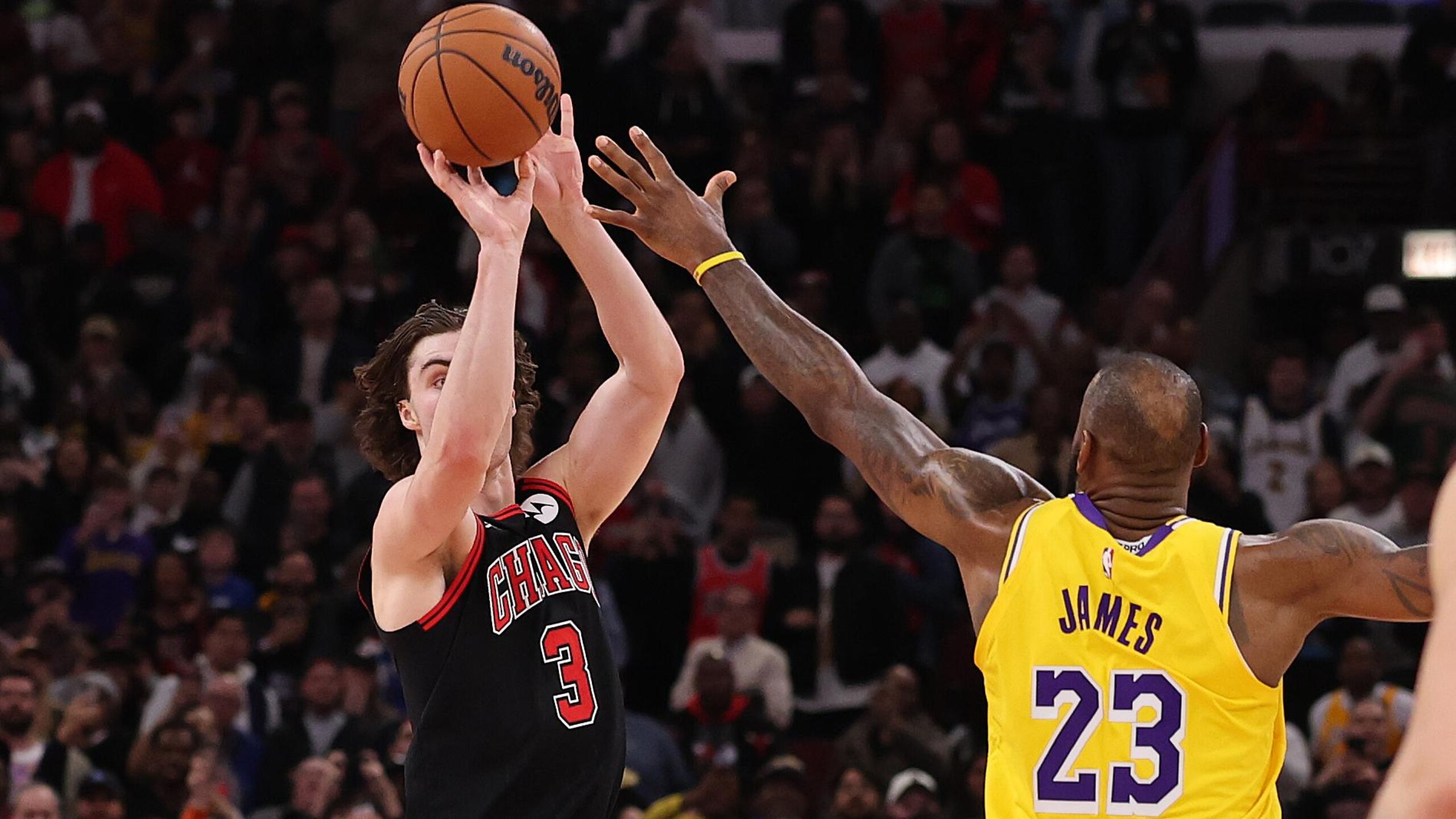 Los Angeles Lakers v Chicago Bulls