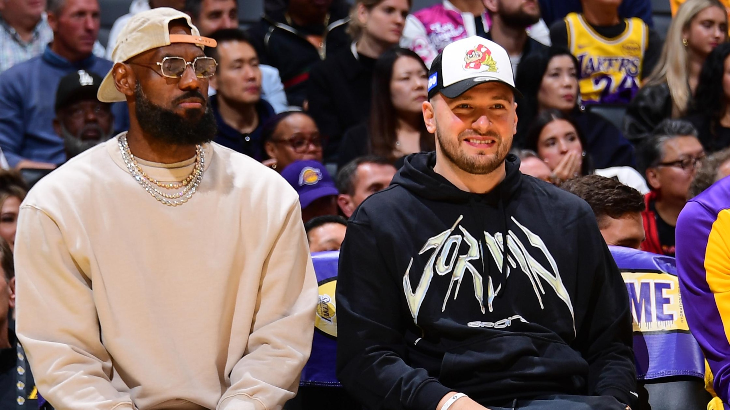 Milwaukee Bucks v Los Angeles Lakers
