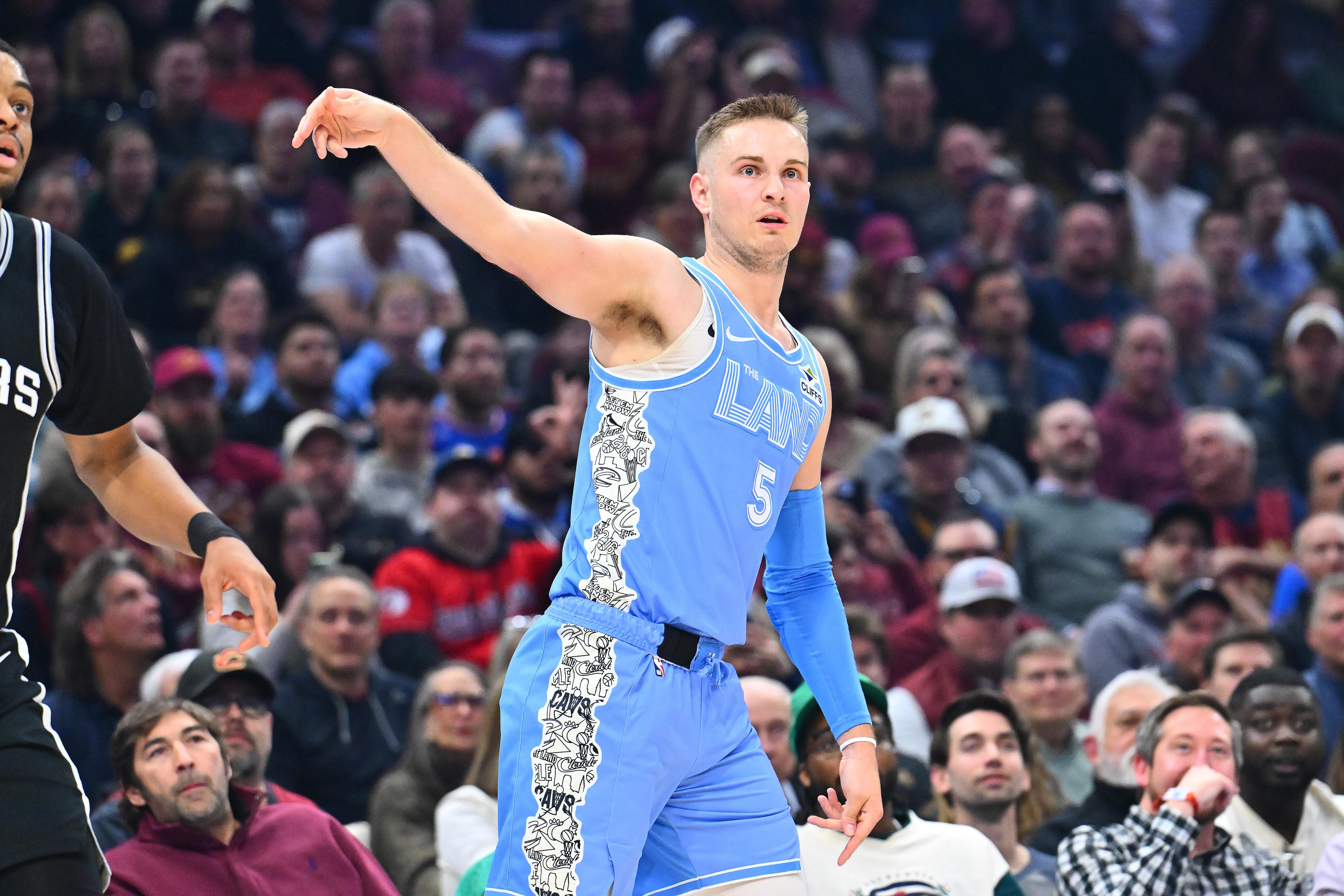 San Antonio Spurs v Cleveland Cavaliers