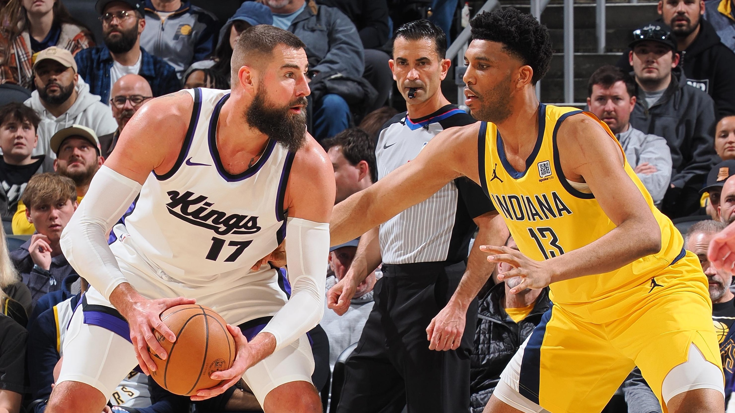 Sacramento Kings v Indiana Pacers