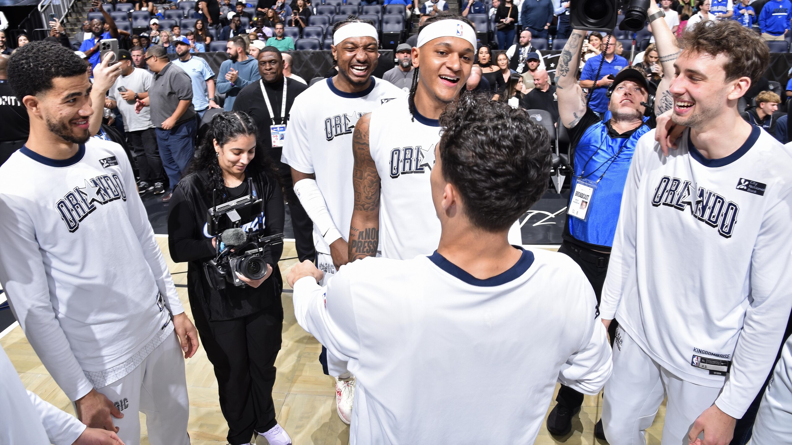 LA Clippers v Orlando Magic LA Clippers v Orlando Magic