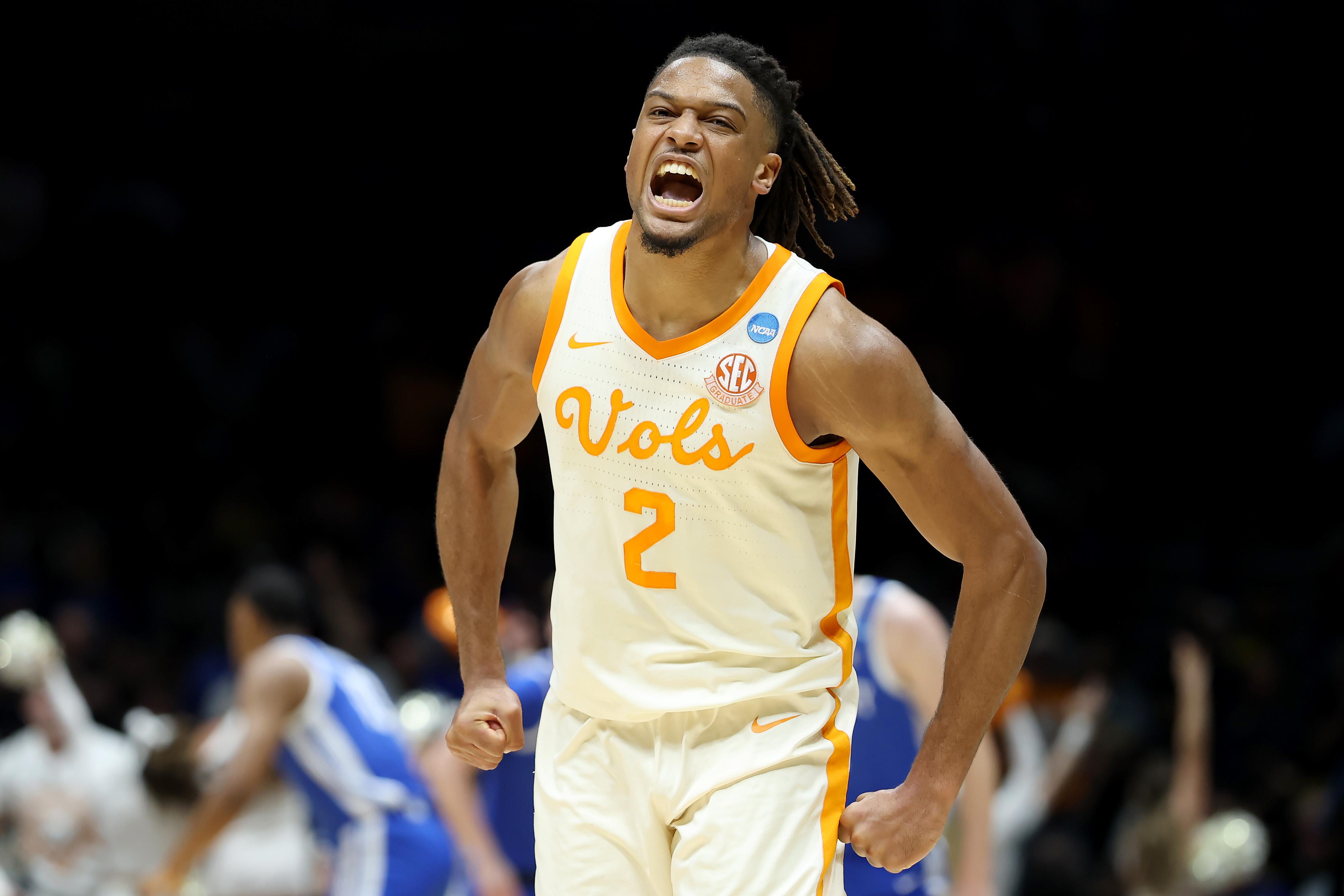 Kentucky v Tennessee