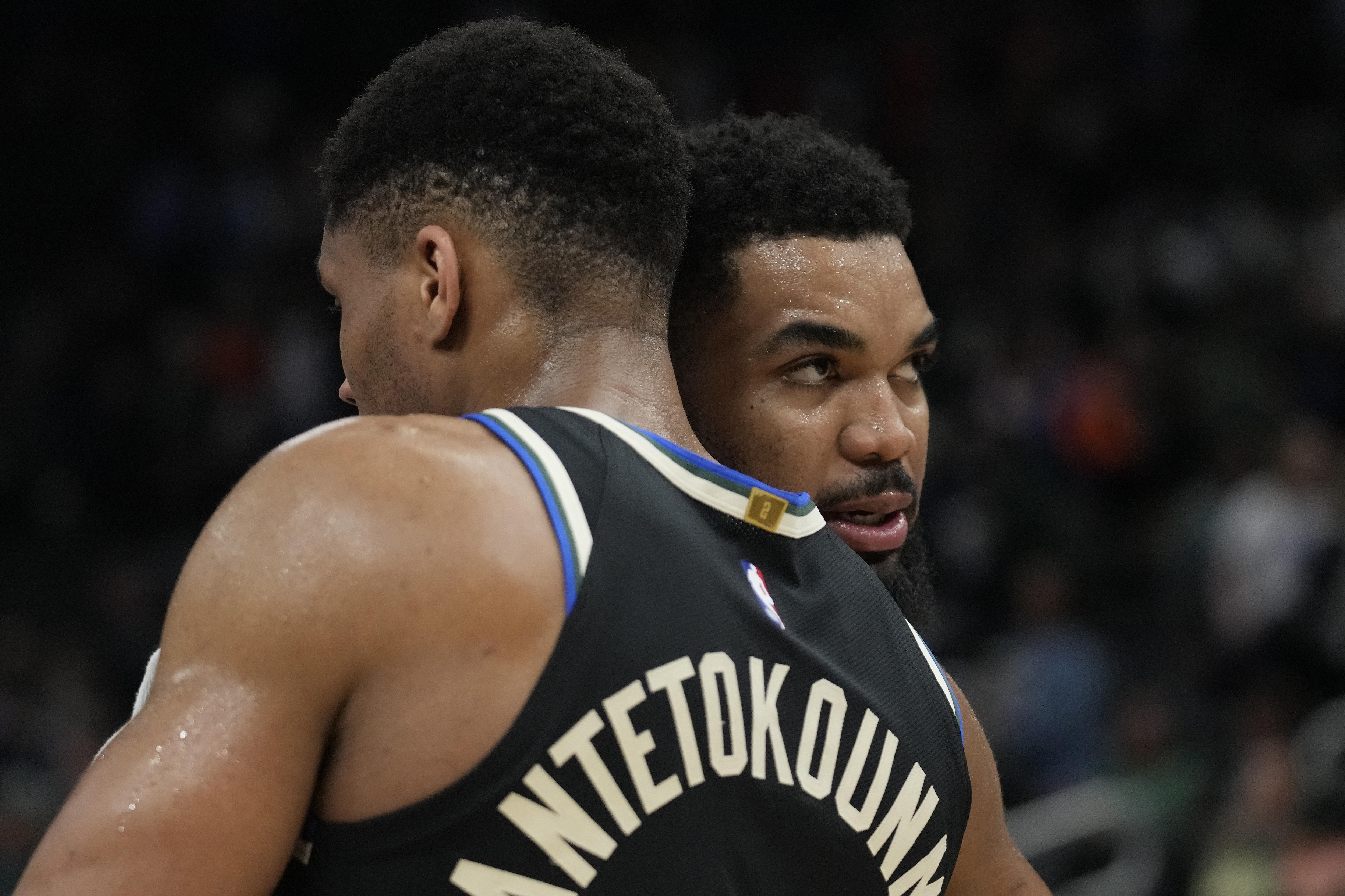 New York Knicks v Milwaukee Bucks