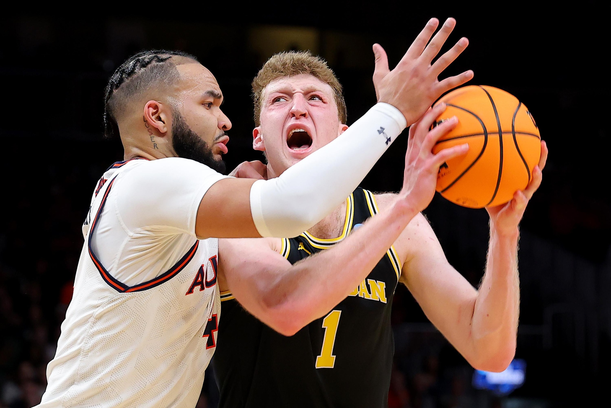 Michigan v Auburn