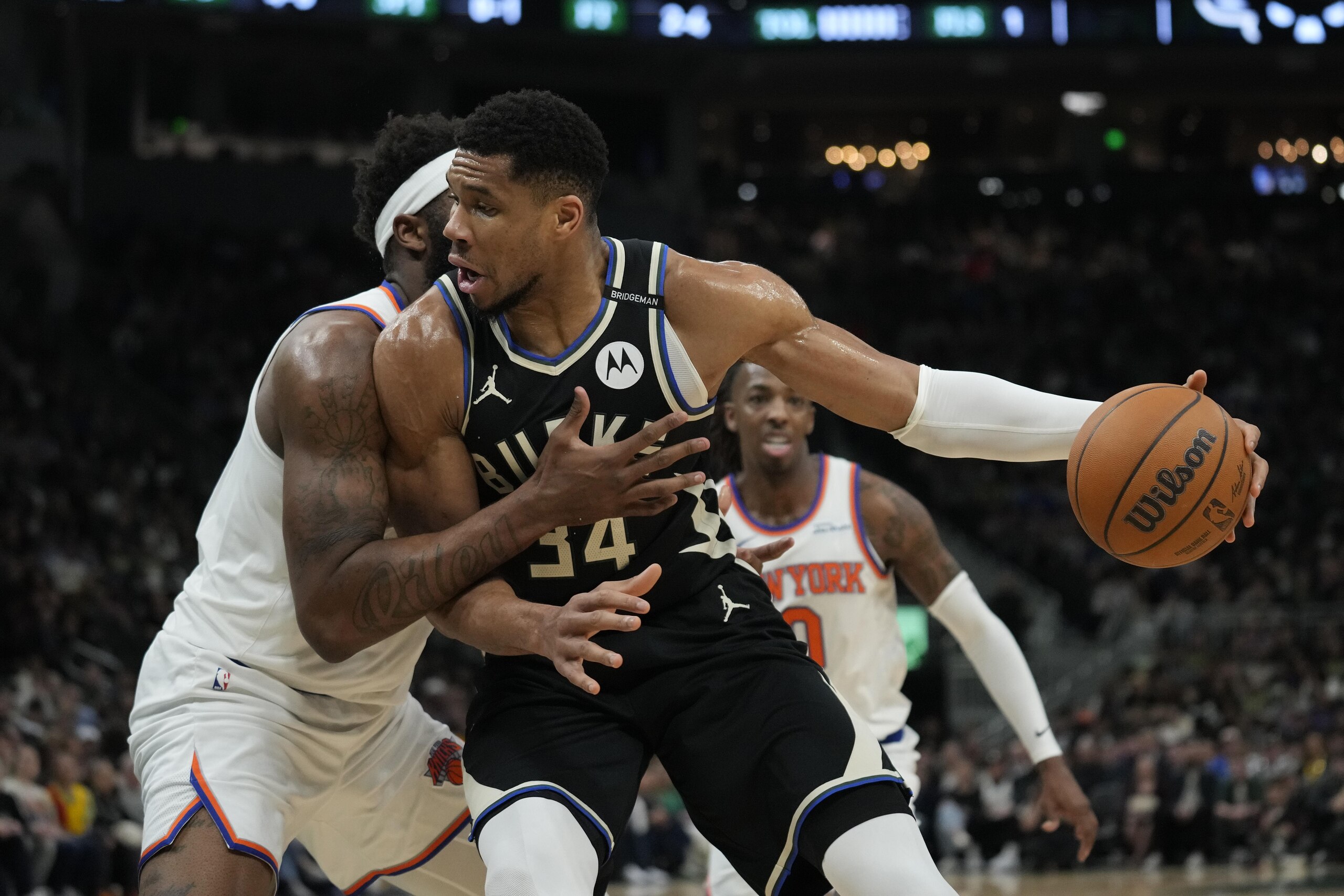 New York Knicks v Milwaukee Bucks New York Knicks v Milwaukee Bucks