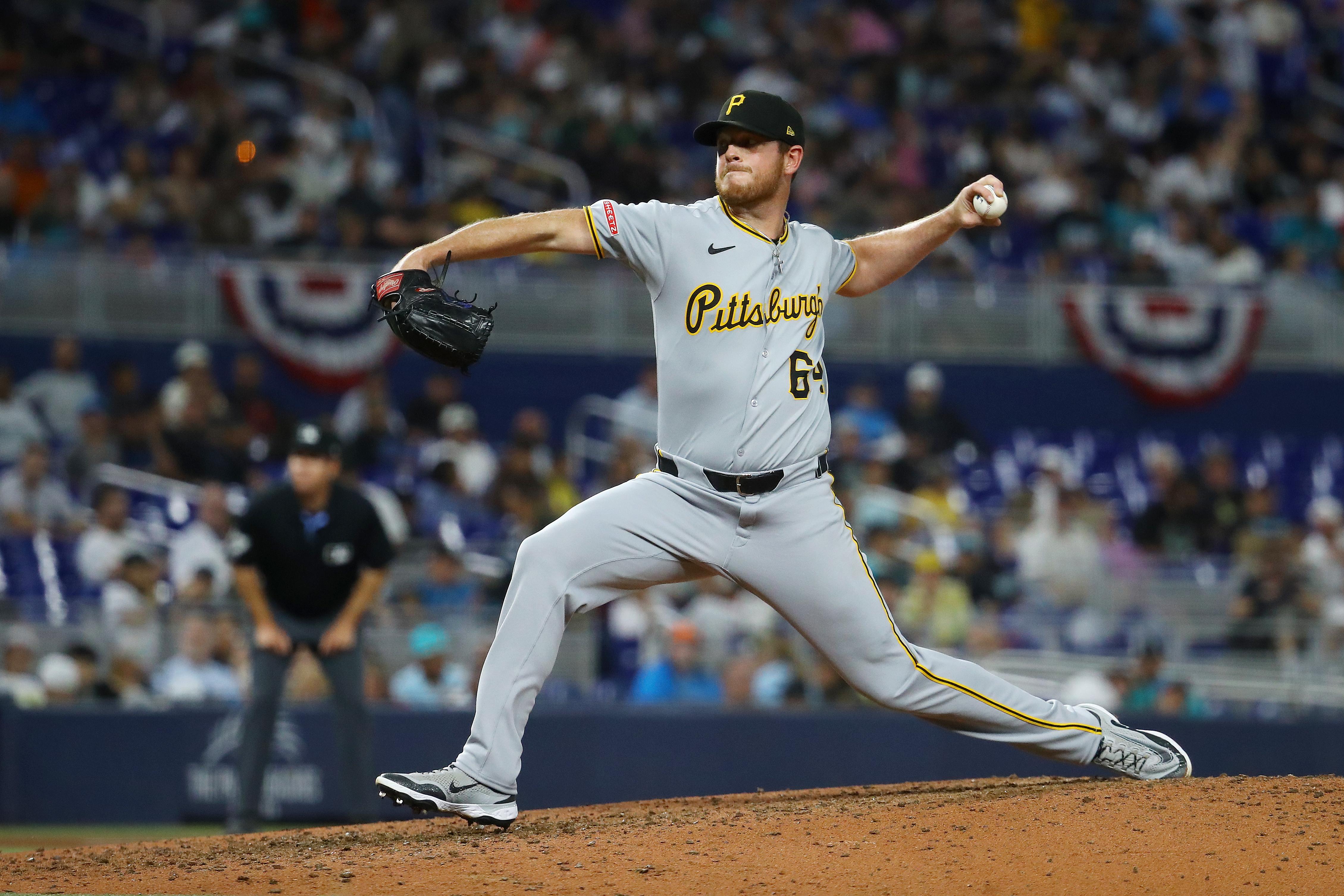 Pittsburgh Pirates v Miami Marlins