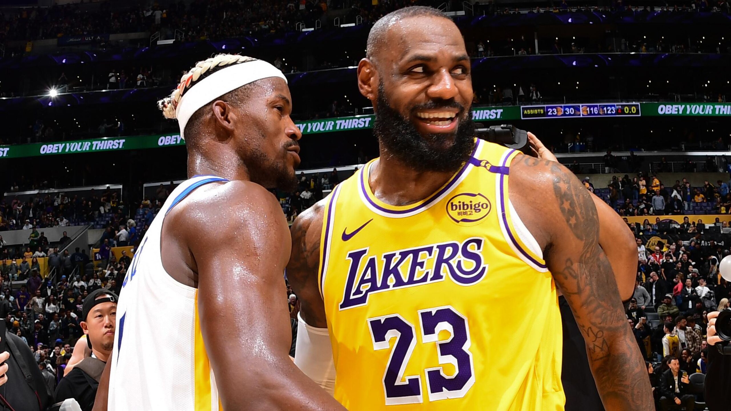 Golden State Warriors v Los Angeles Lakers