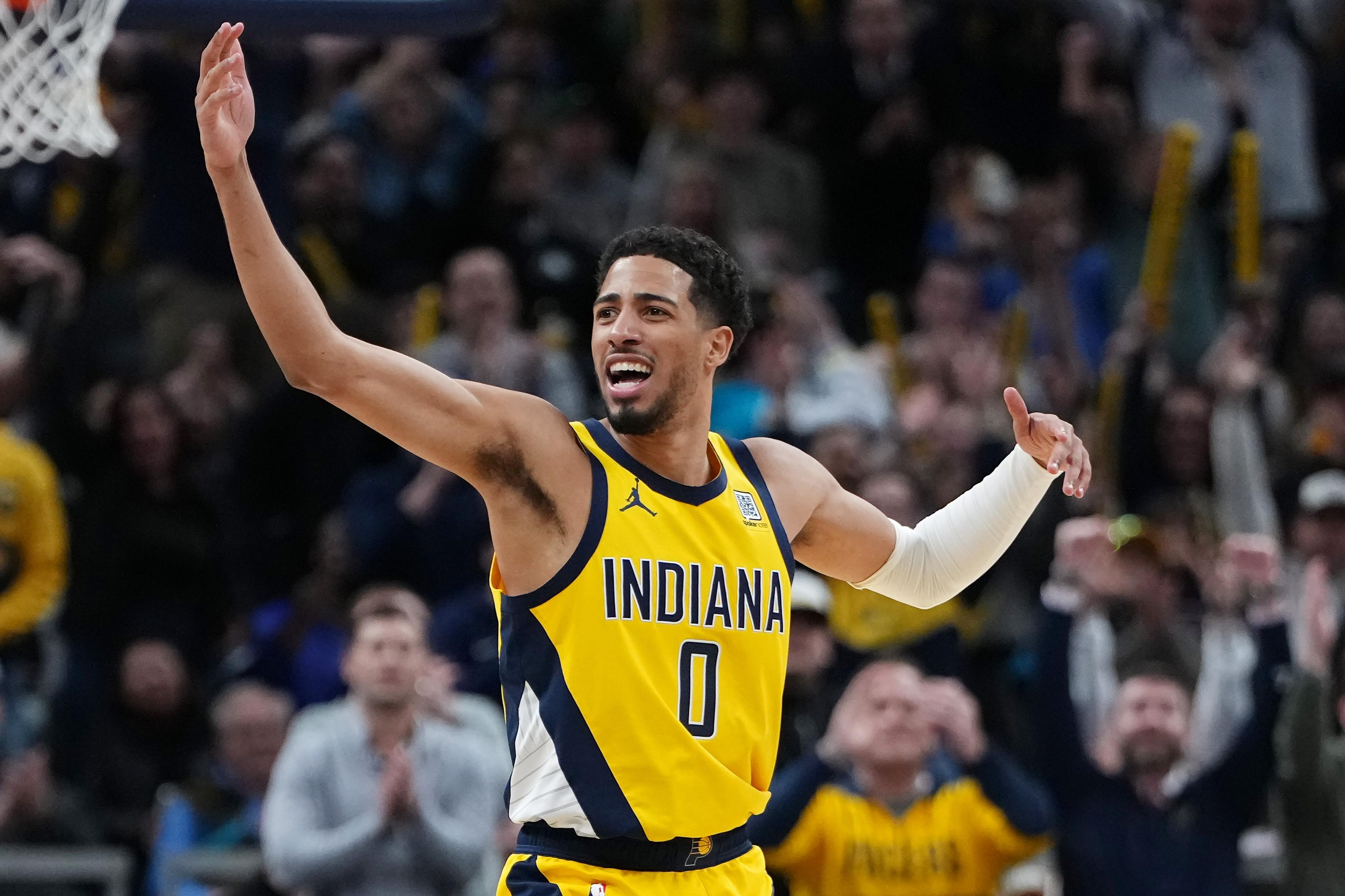 Sacramento Kings v Indiana Pacers