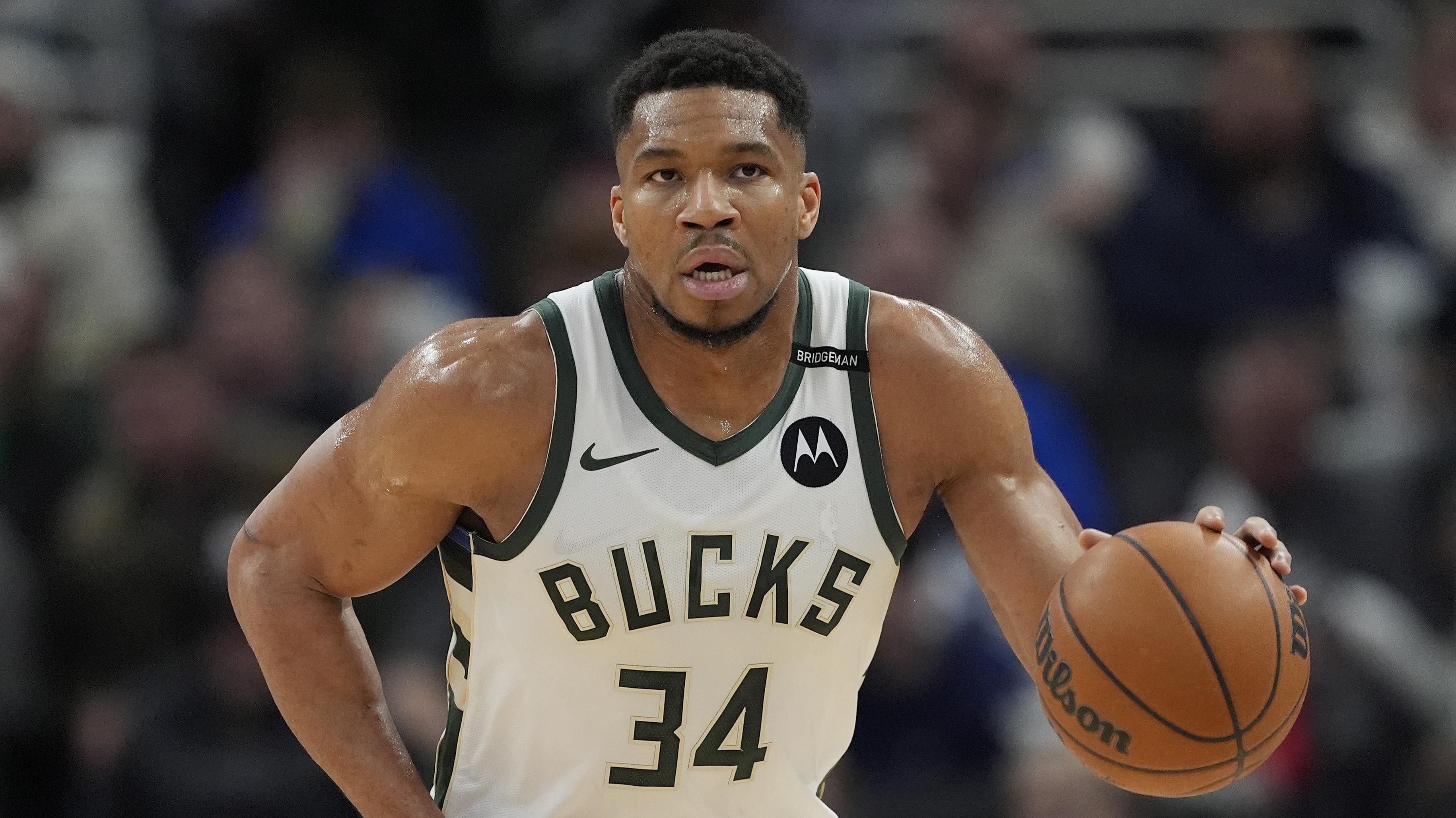 Atlanta Hawks v Milwaukee Bucks