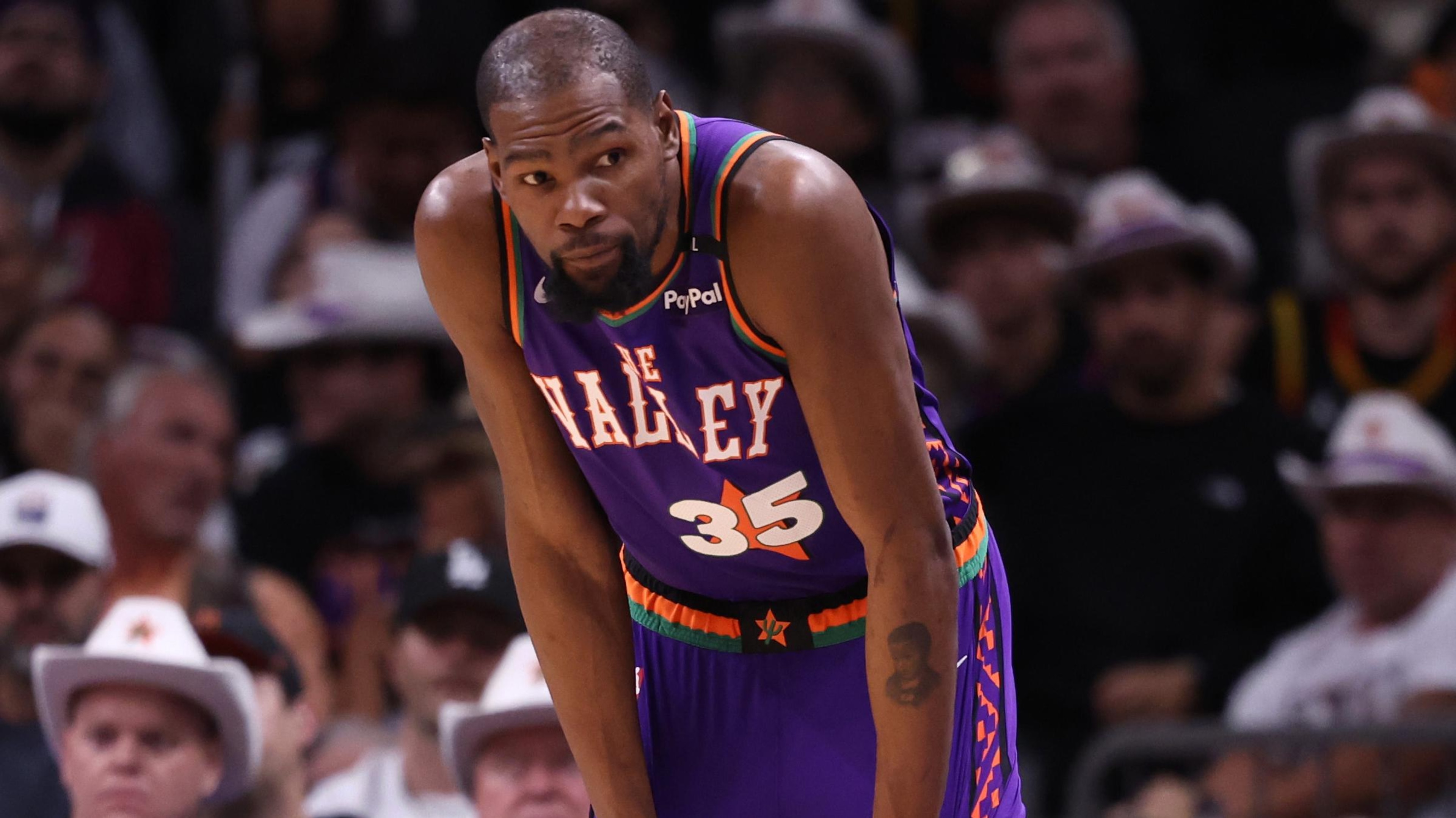 Houston Rockets v Phoenix Suns
