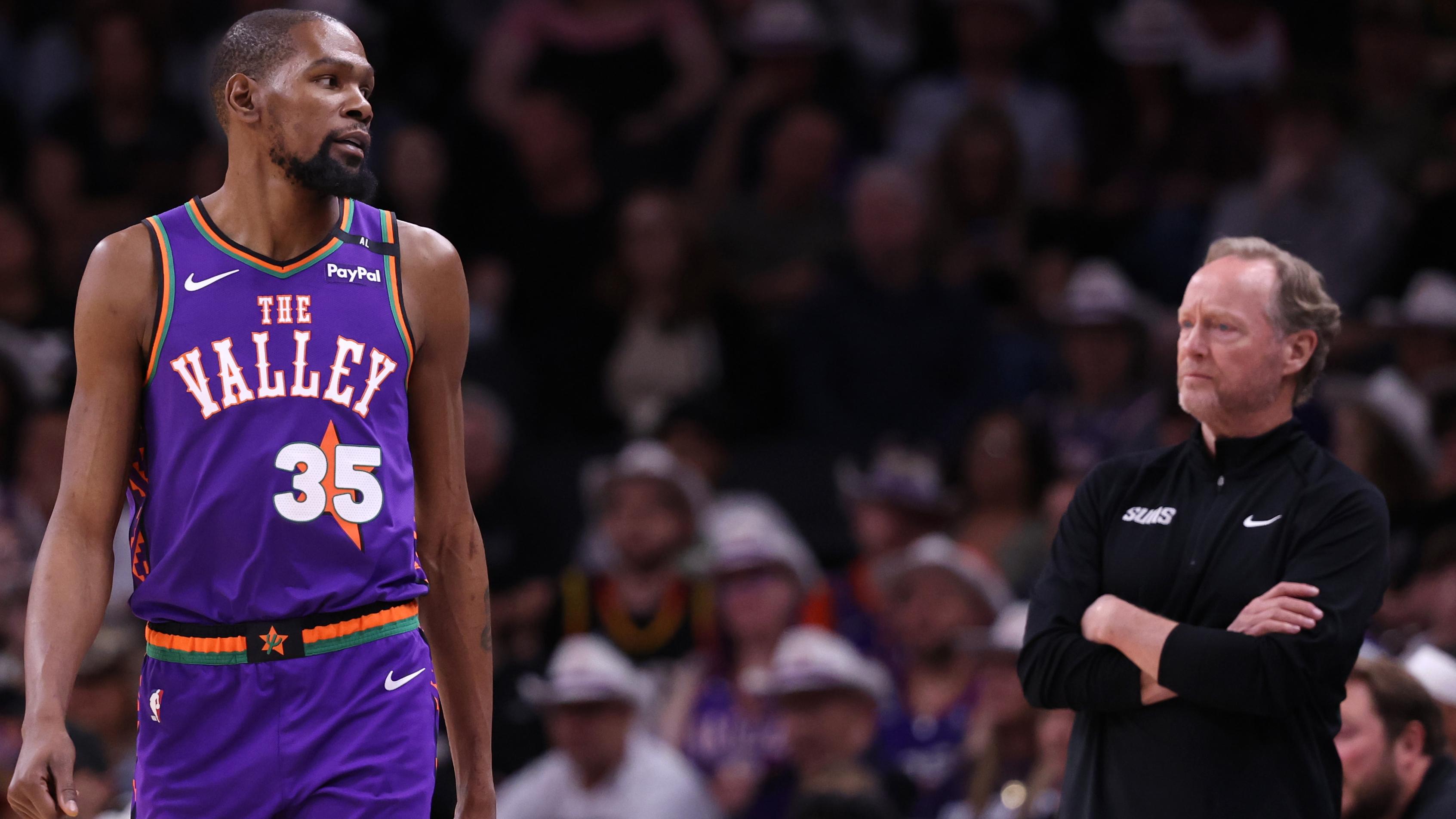 Houston Rockets v Phoenix Suns