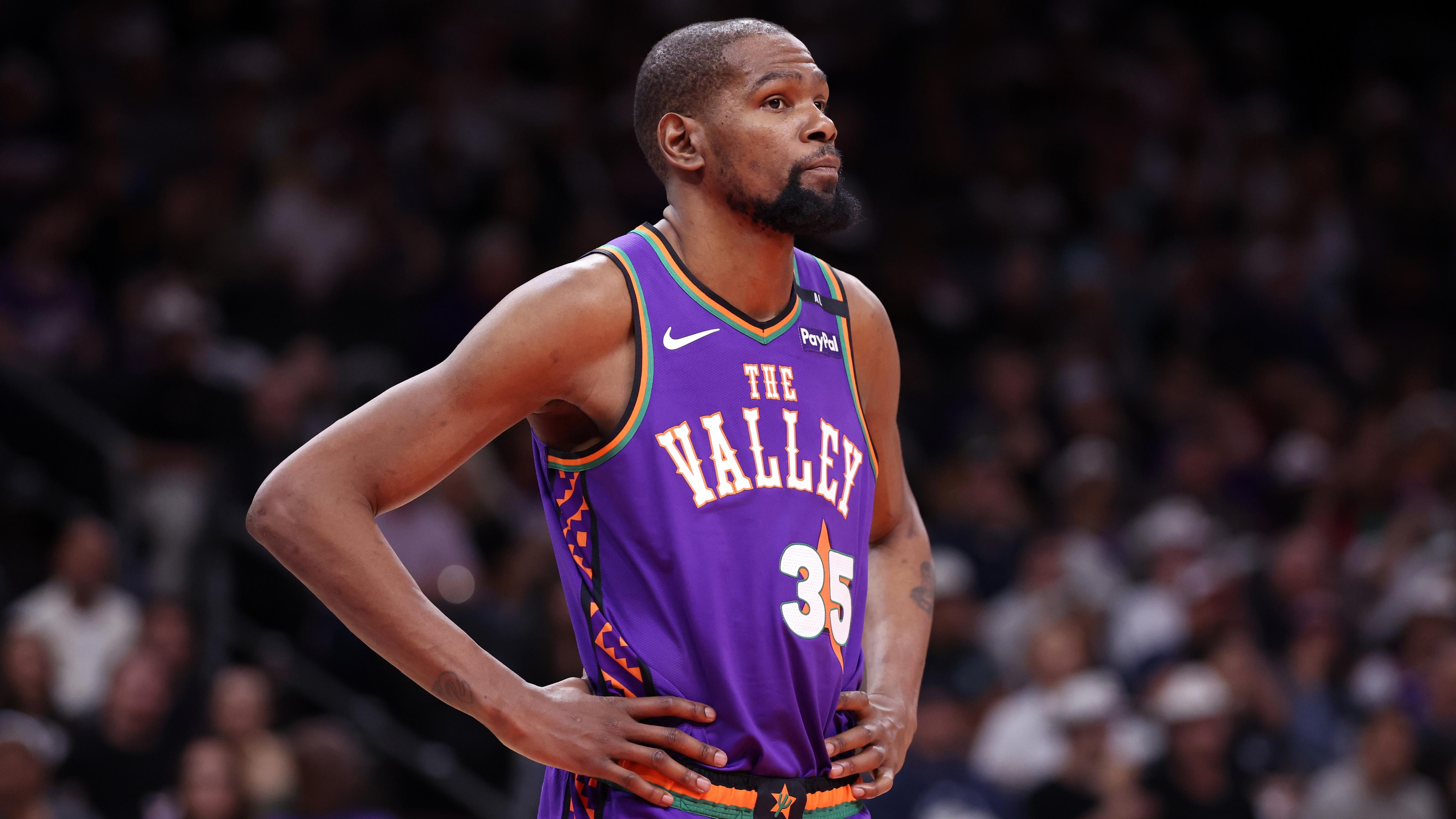 Houston Rockets v Phoenix Suns