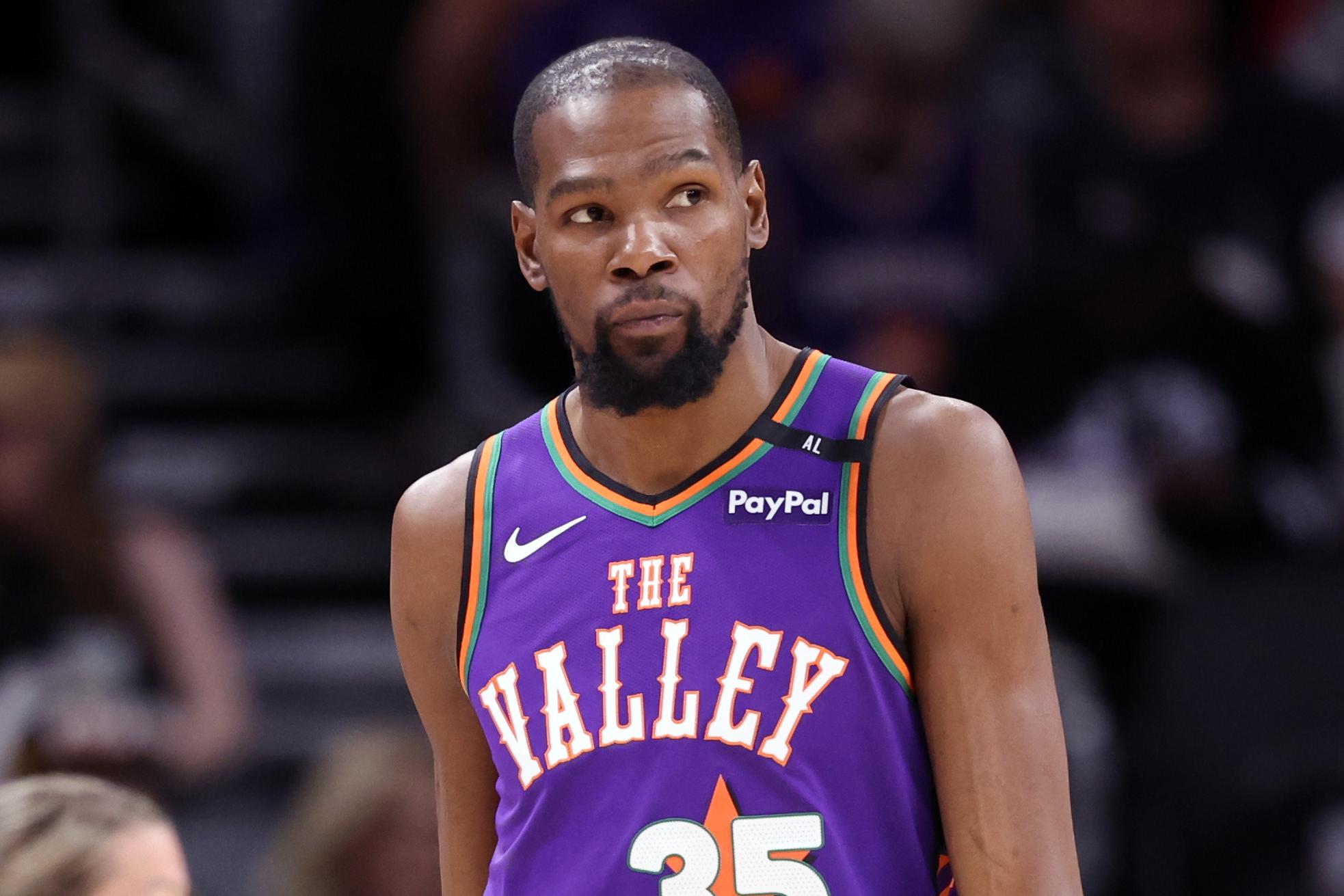 Houston Rockets v Phoenix Suns