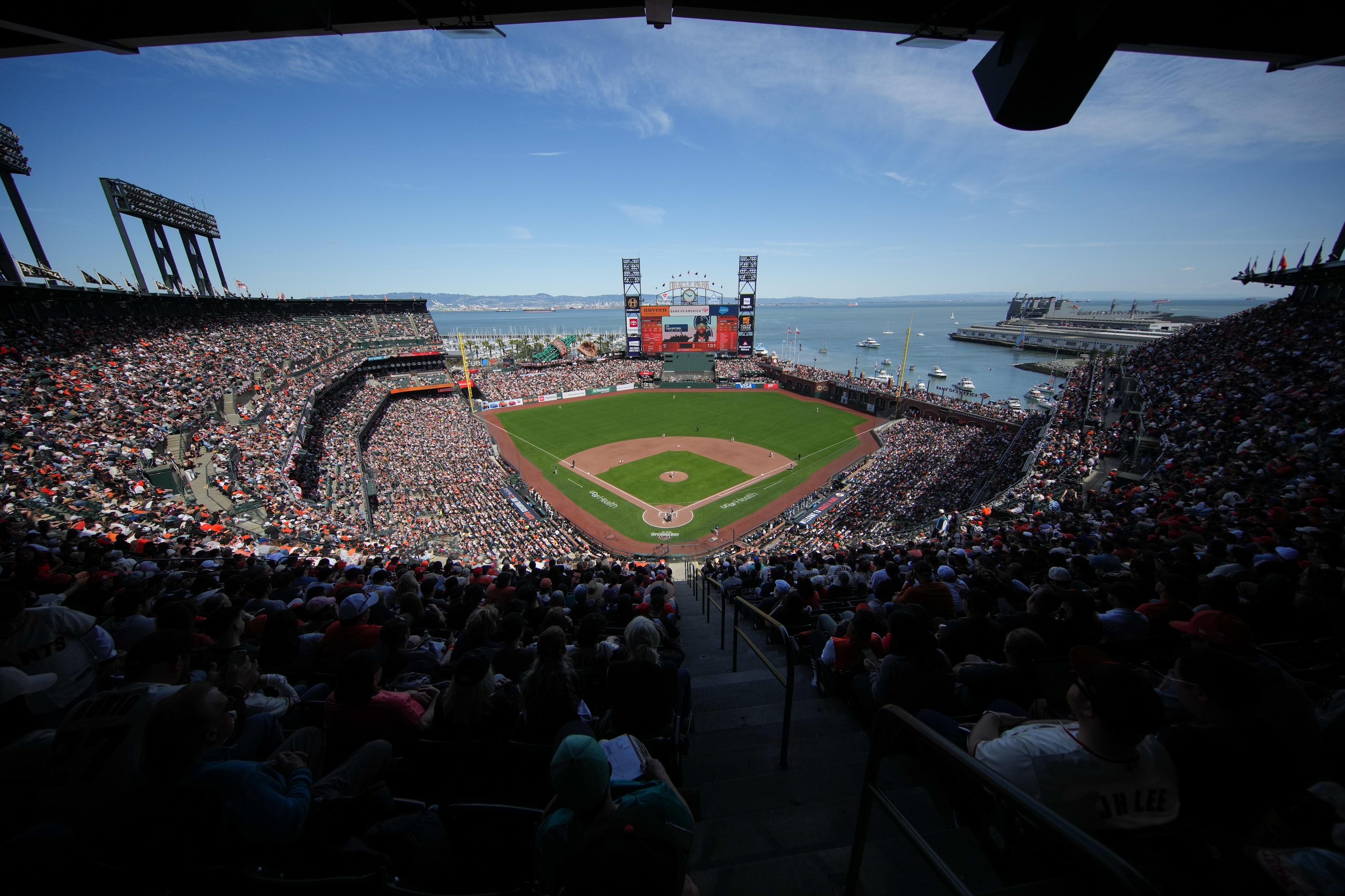 Fire at Giants' Oracle Park Forces Players, Staff to Evacuate Before Game vs. Braves