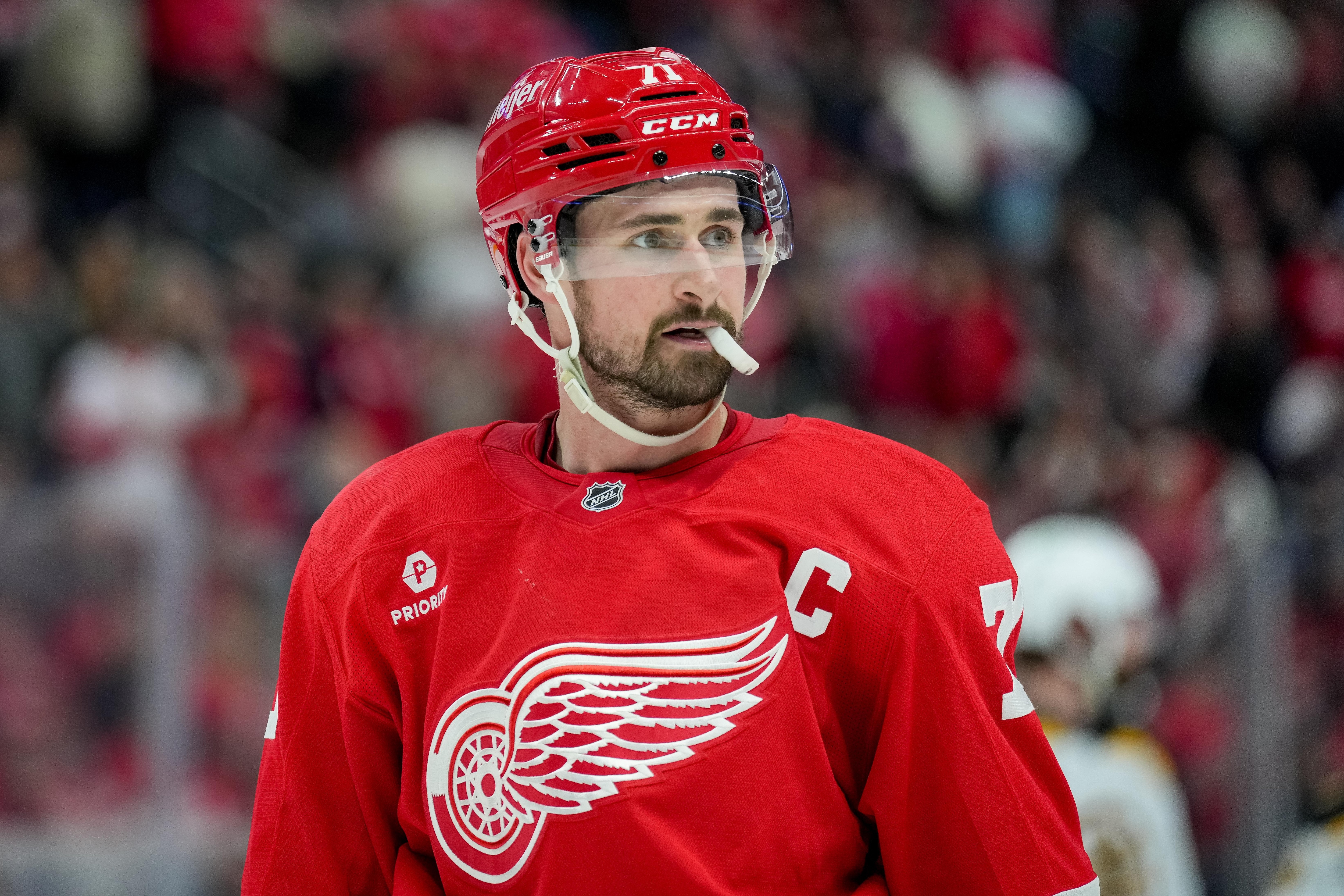 Boston Bruins v Detroit Red Wings