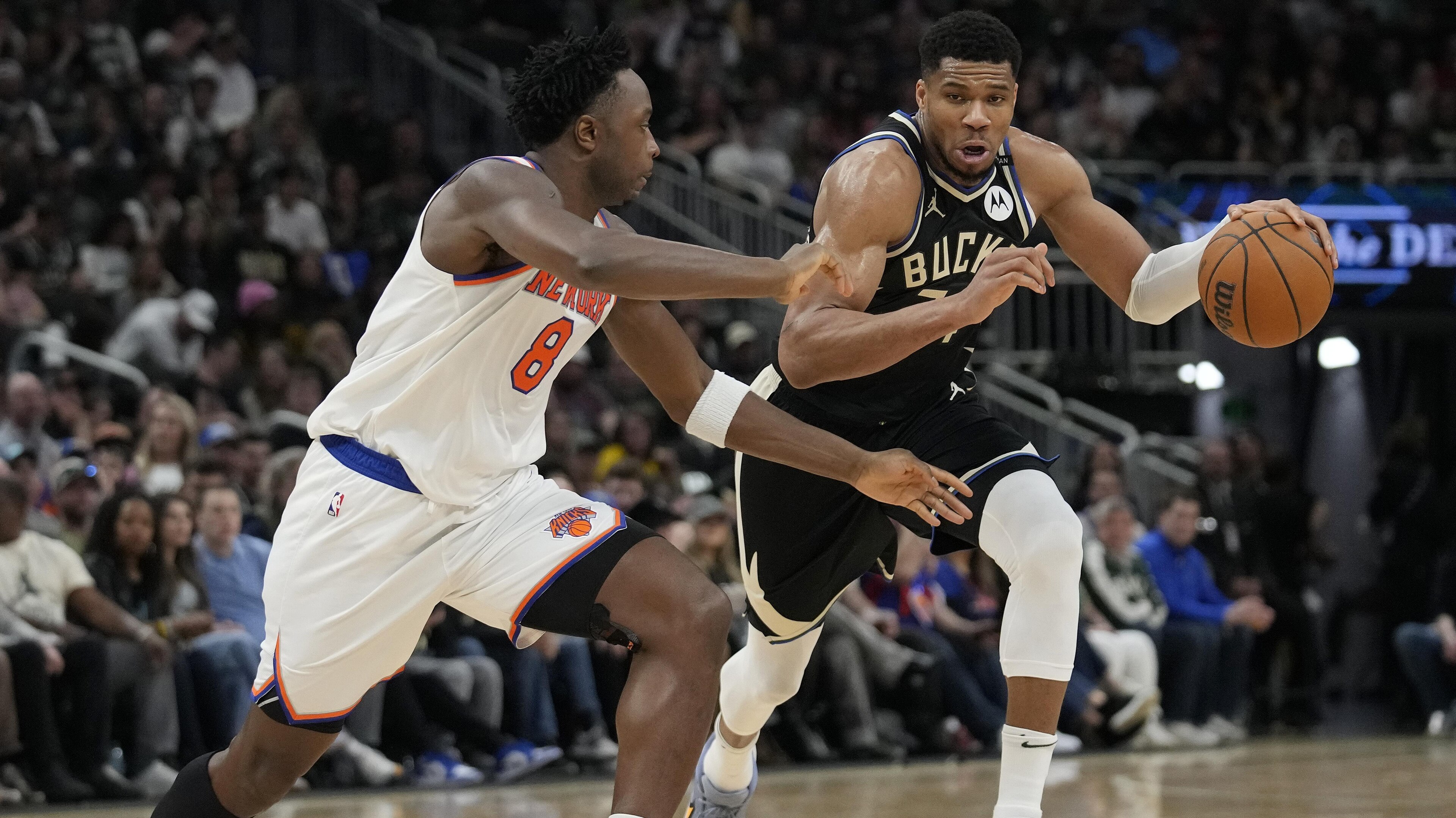 New York Knicks v Milwaukee Bucks New York Knicks v Milwaukee Bucks