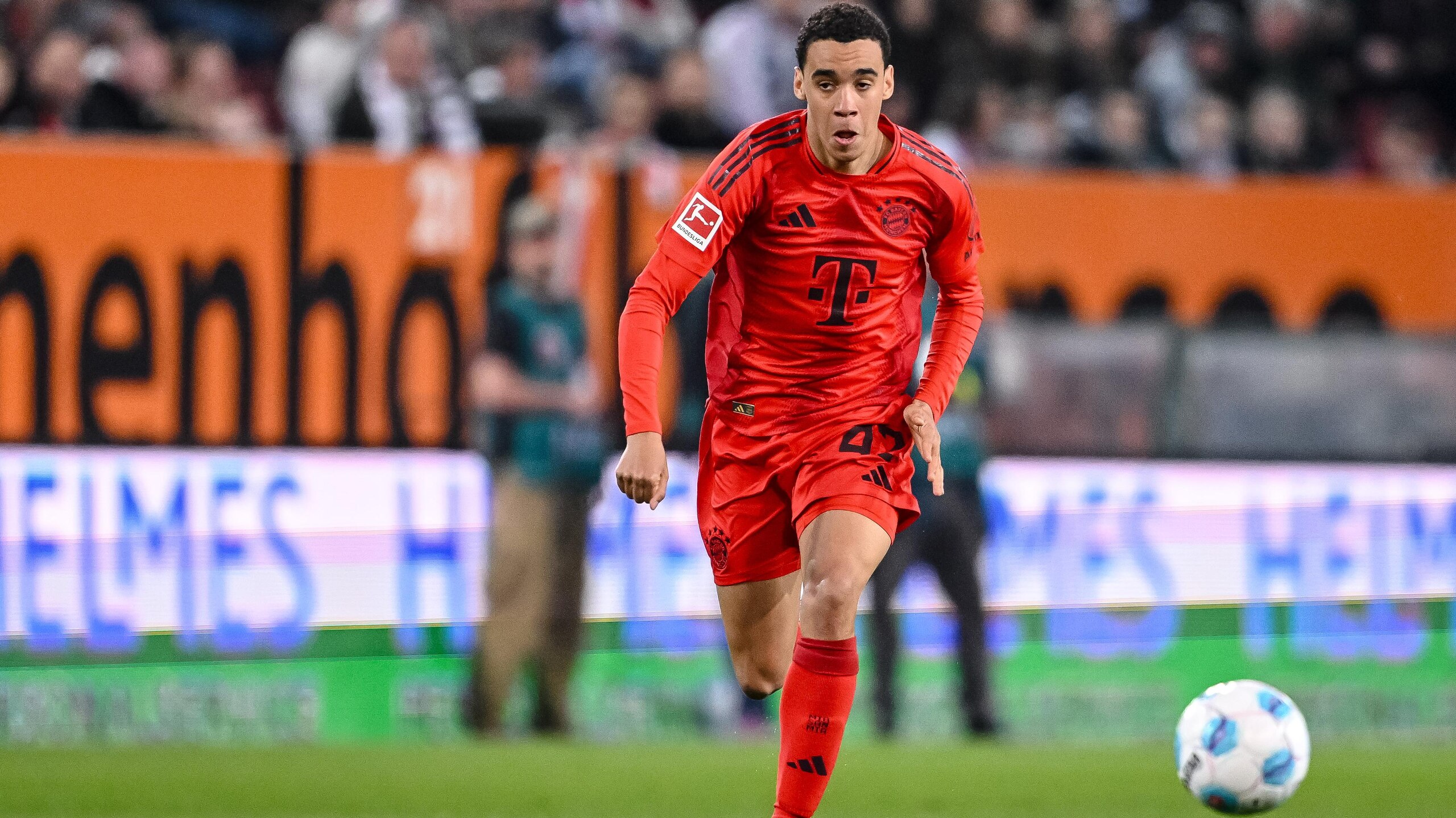 FC Augsburg v FC Bayern München - Bundesliga