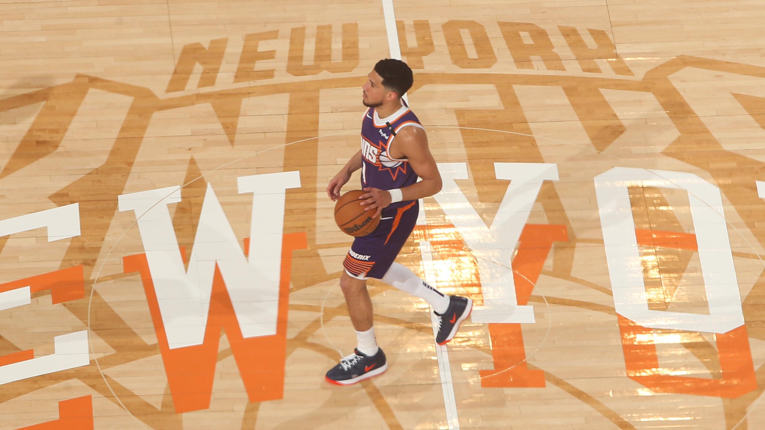 Phoenix Suns v New York Knicks