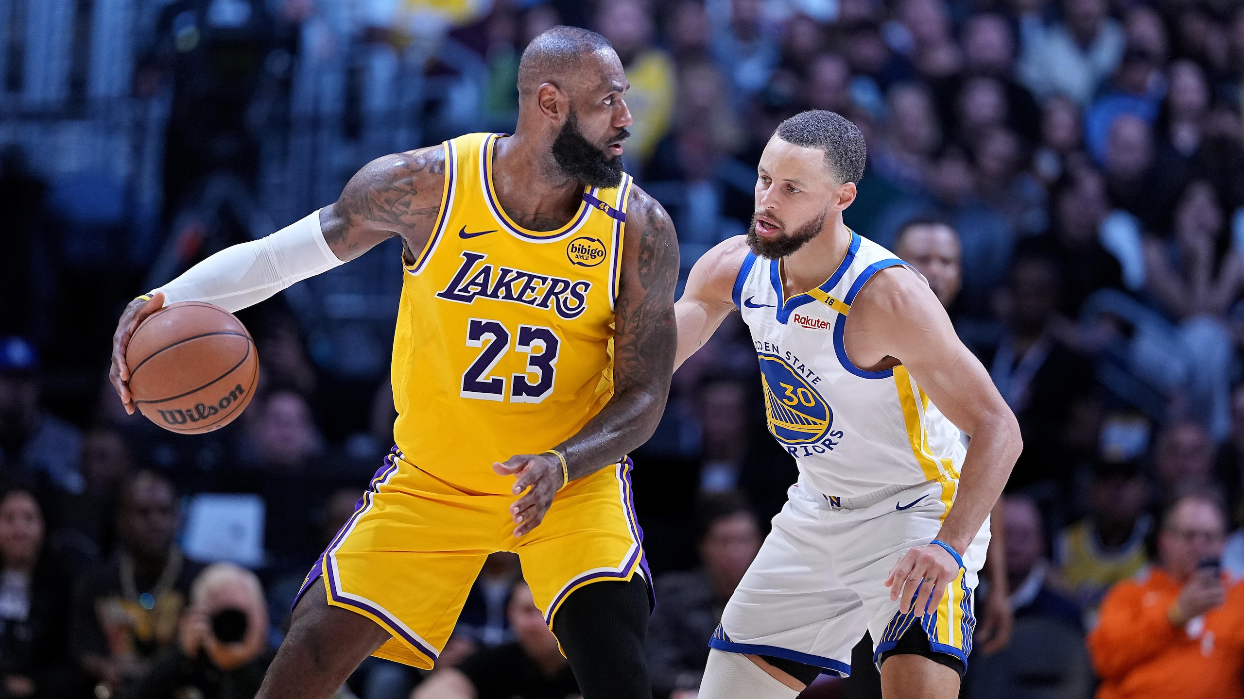 Golden State Warriors v Los Angeles Lakers