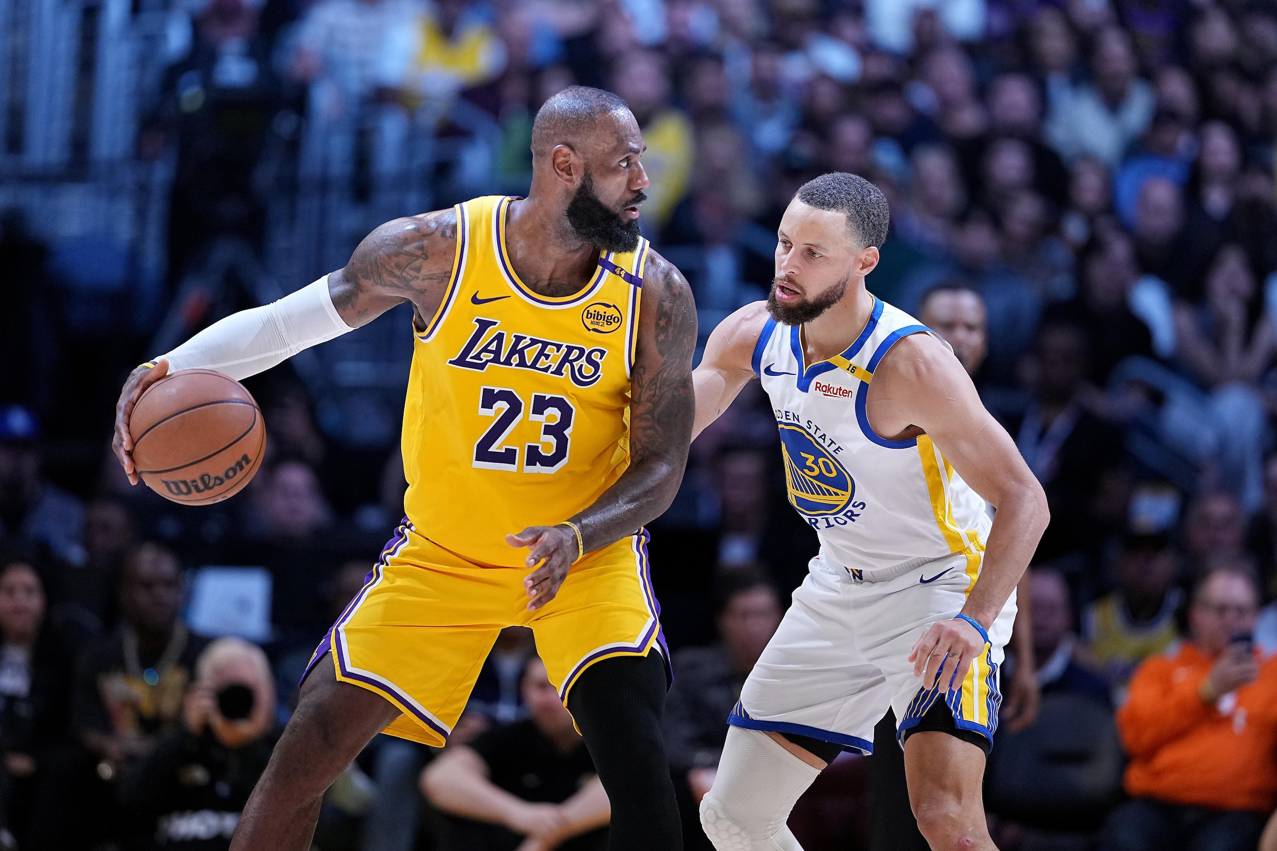 Golden State Warriors v Los Angeles Lakers