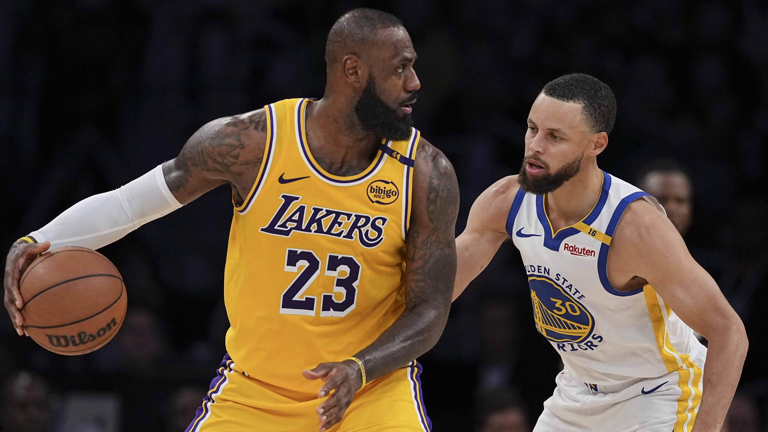 Golden State Warriors v Los Angeles Lakers