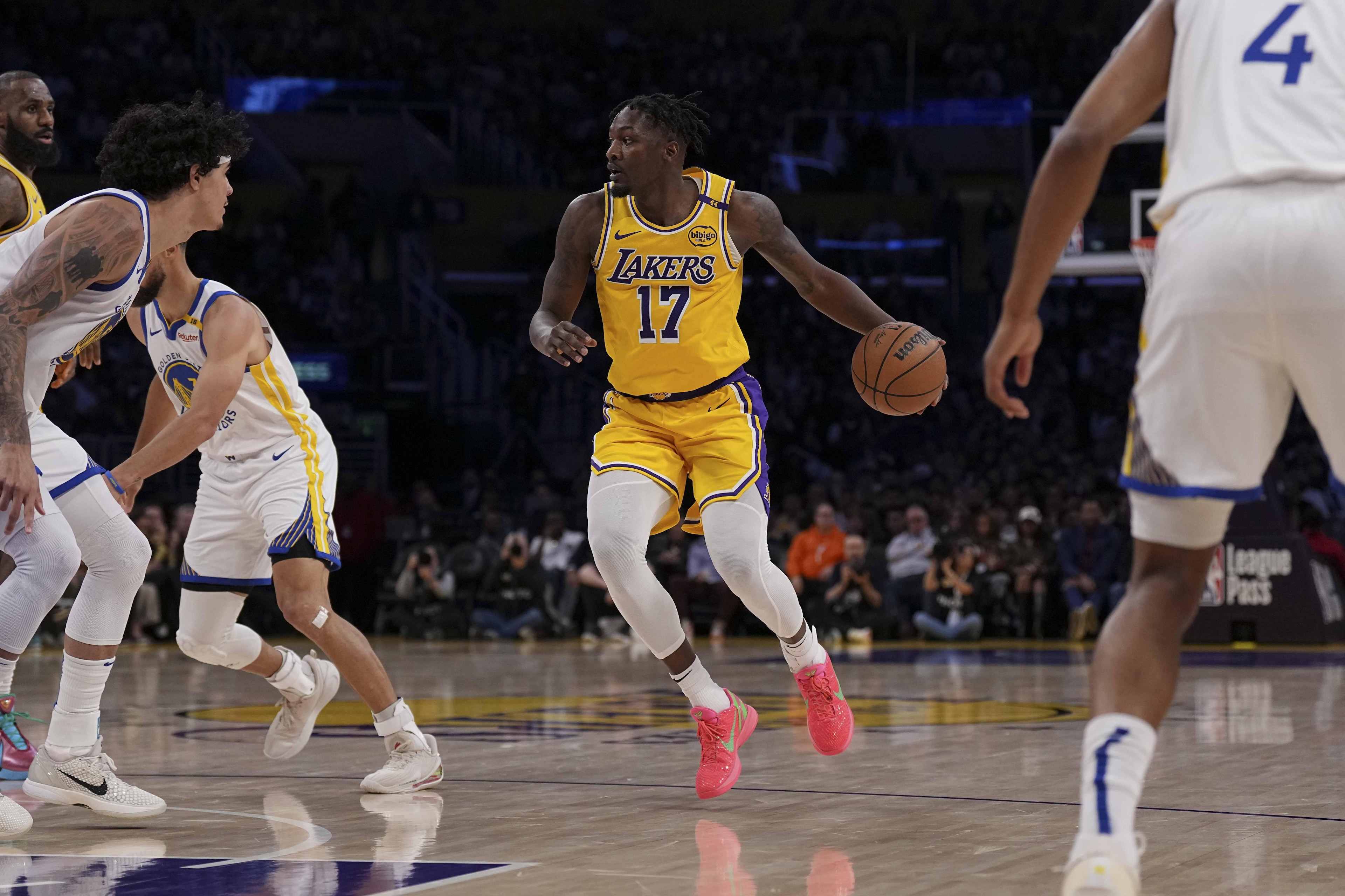 Golden State Warriors v Los Angeles Lakers
