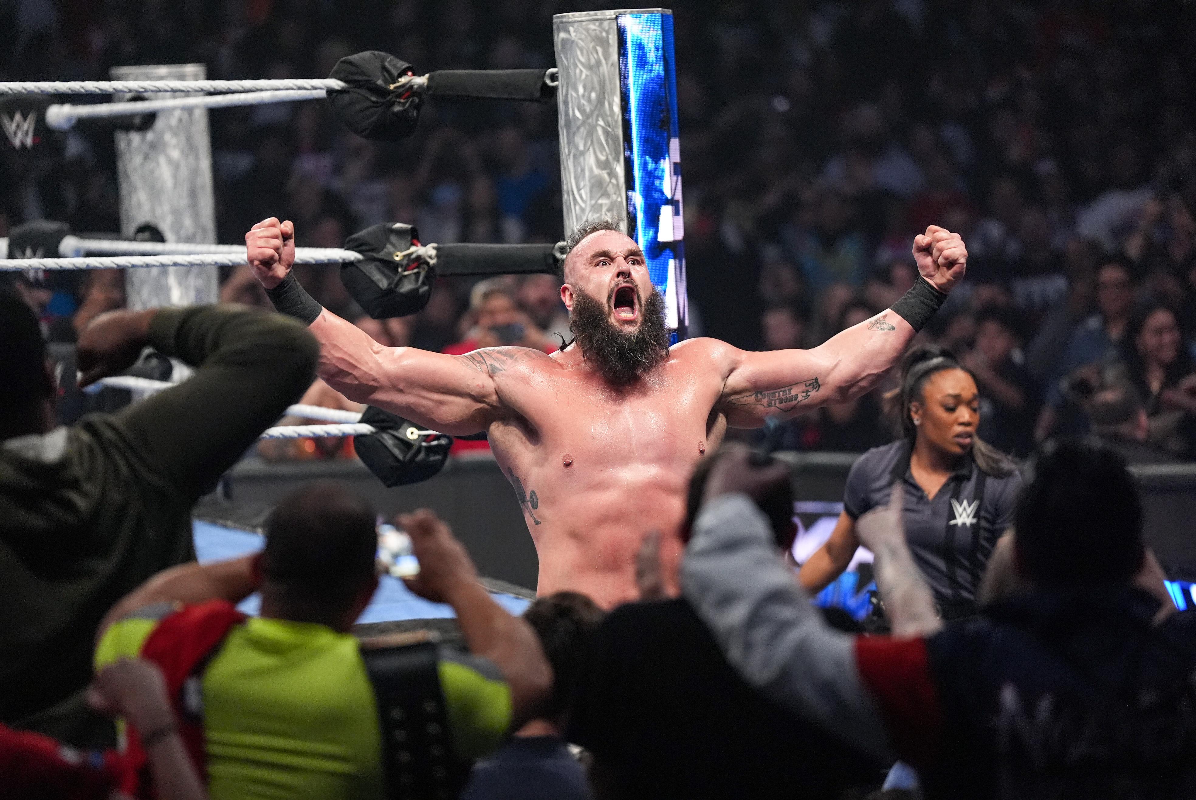 Don'T Miss Wwe Raw (Aug 11): Naomi'S Scary Injury And Rollins' Next Big Challenge! - t3snrqg