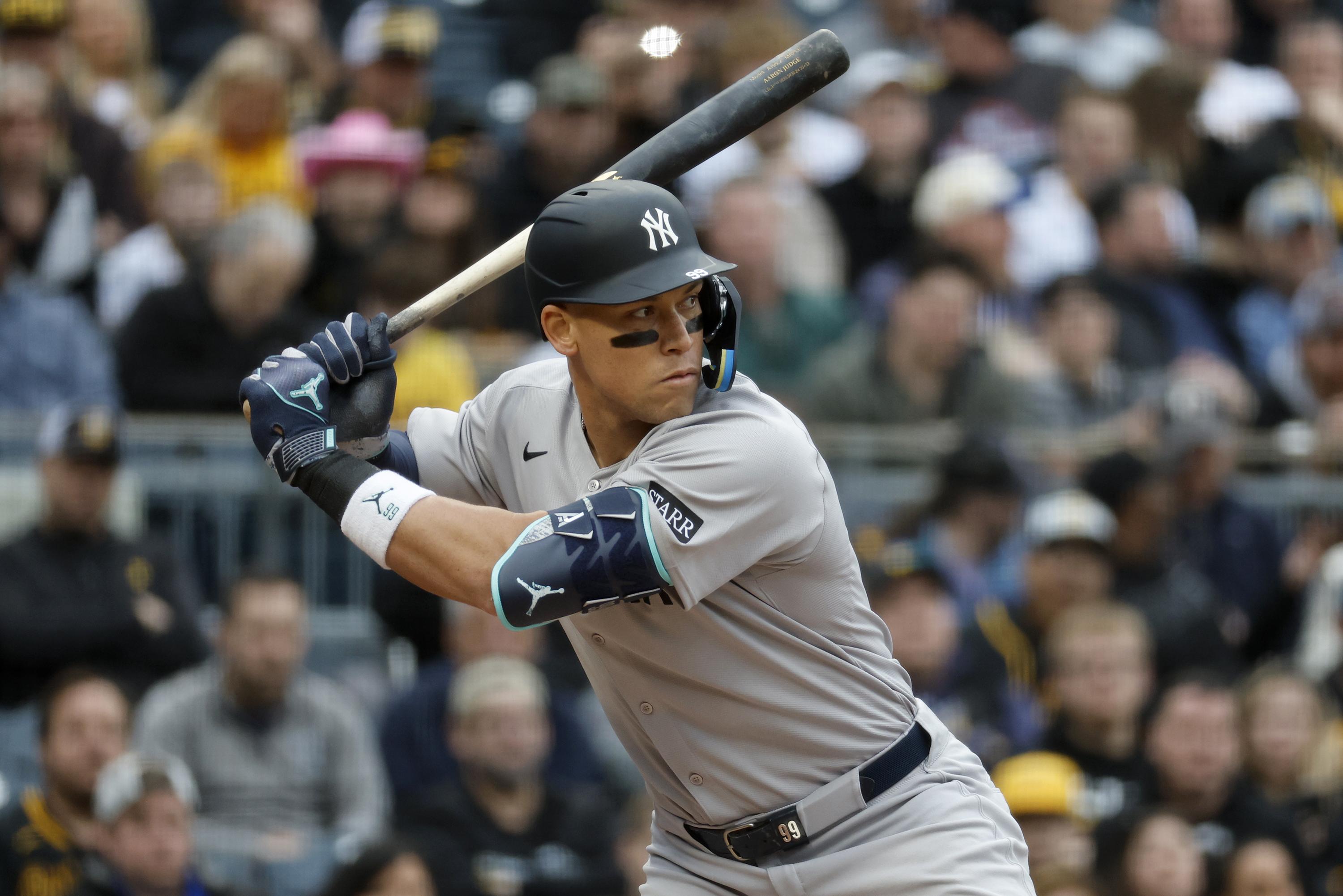 New York Yankees v Pittsburgh Pirates