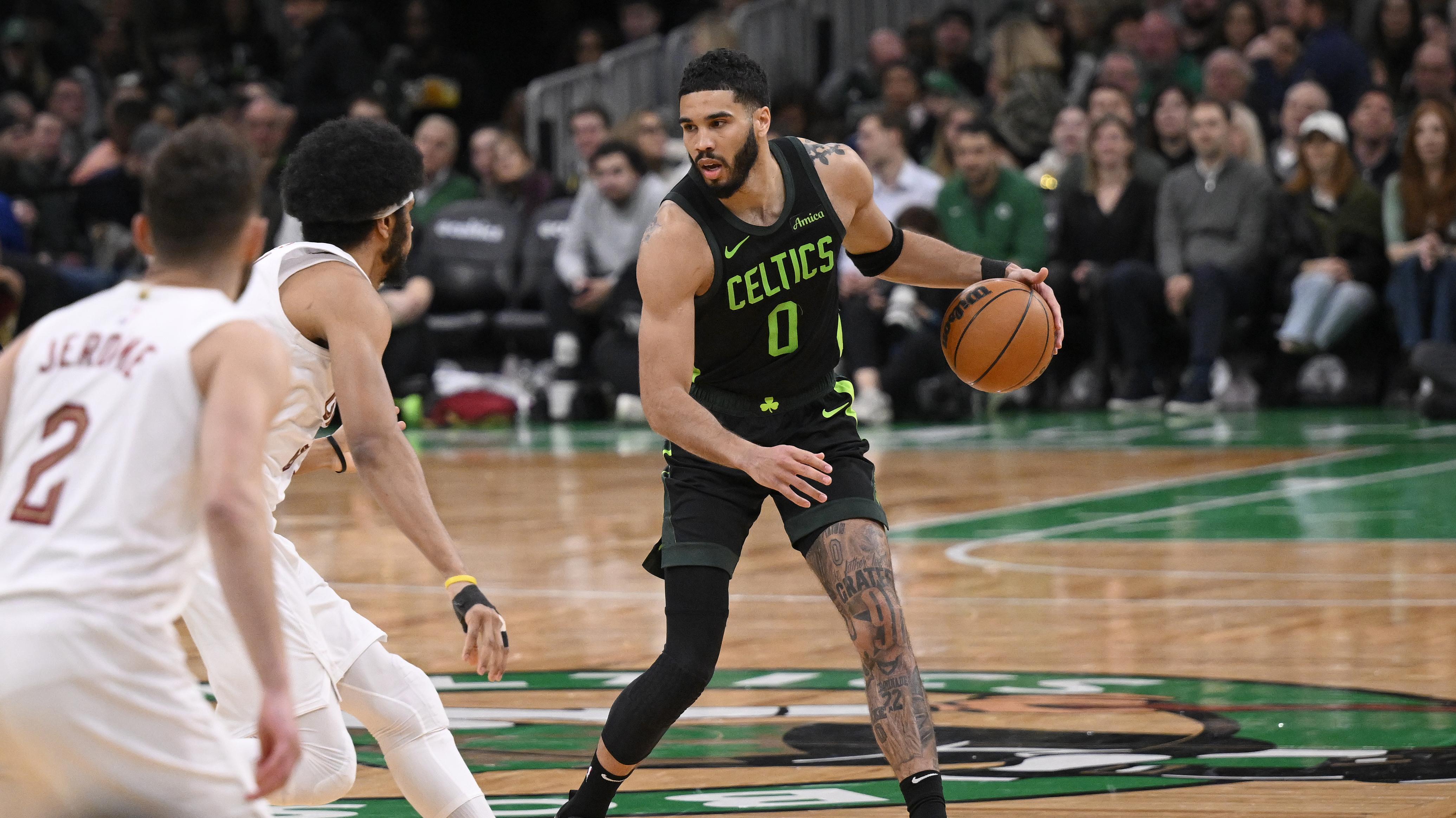 Cleveland Cavaliers v Boston Celtics
