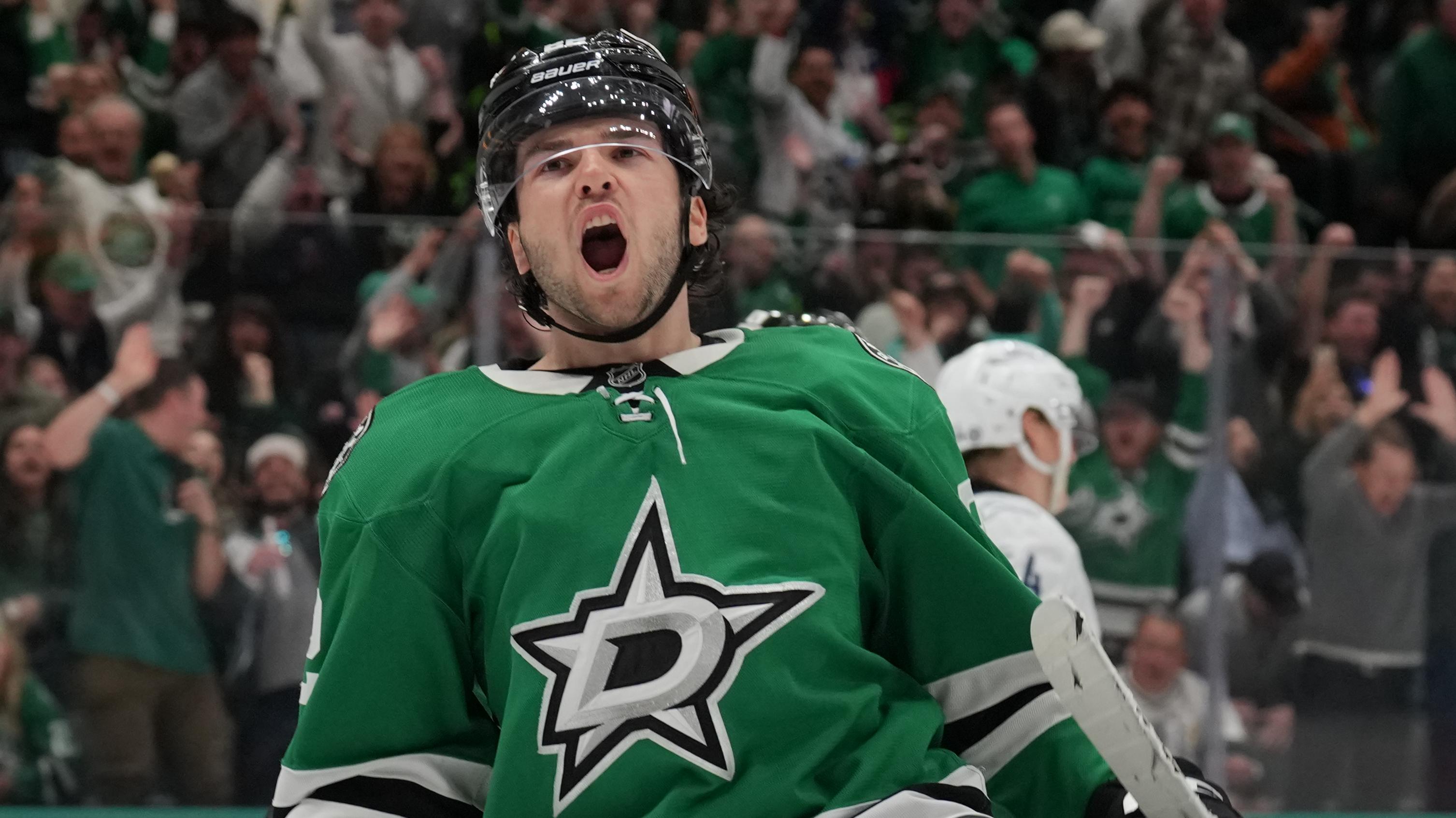 Vancouver Canucks v Dallas Stars