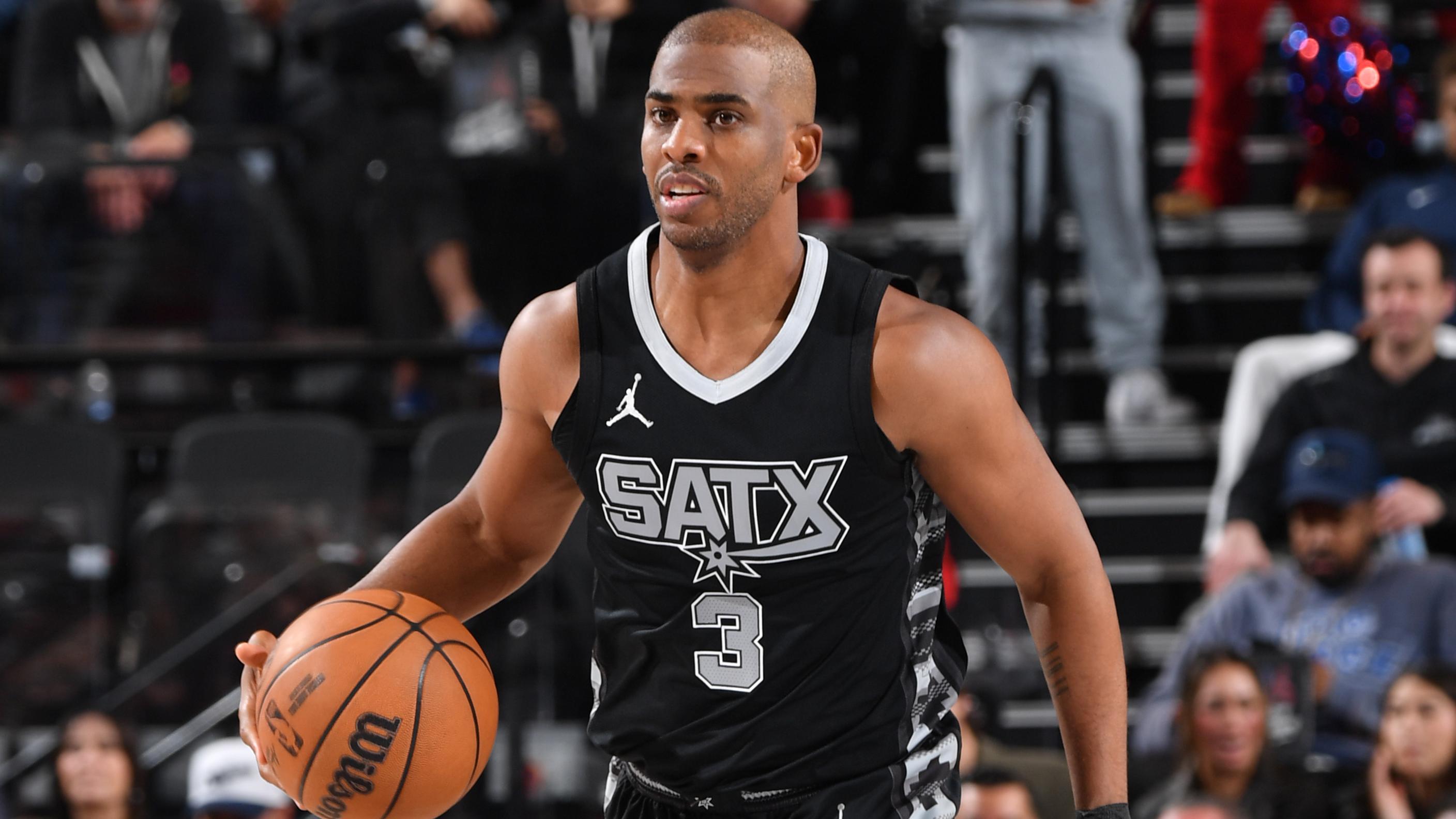 San Antonio Spurs v Los Angeles Clippers