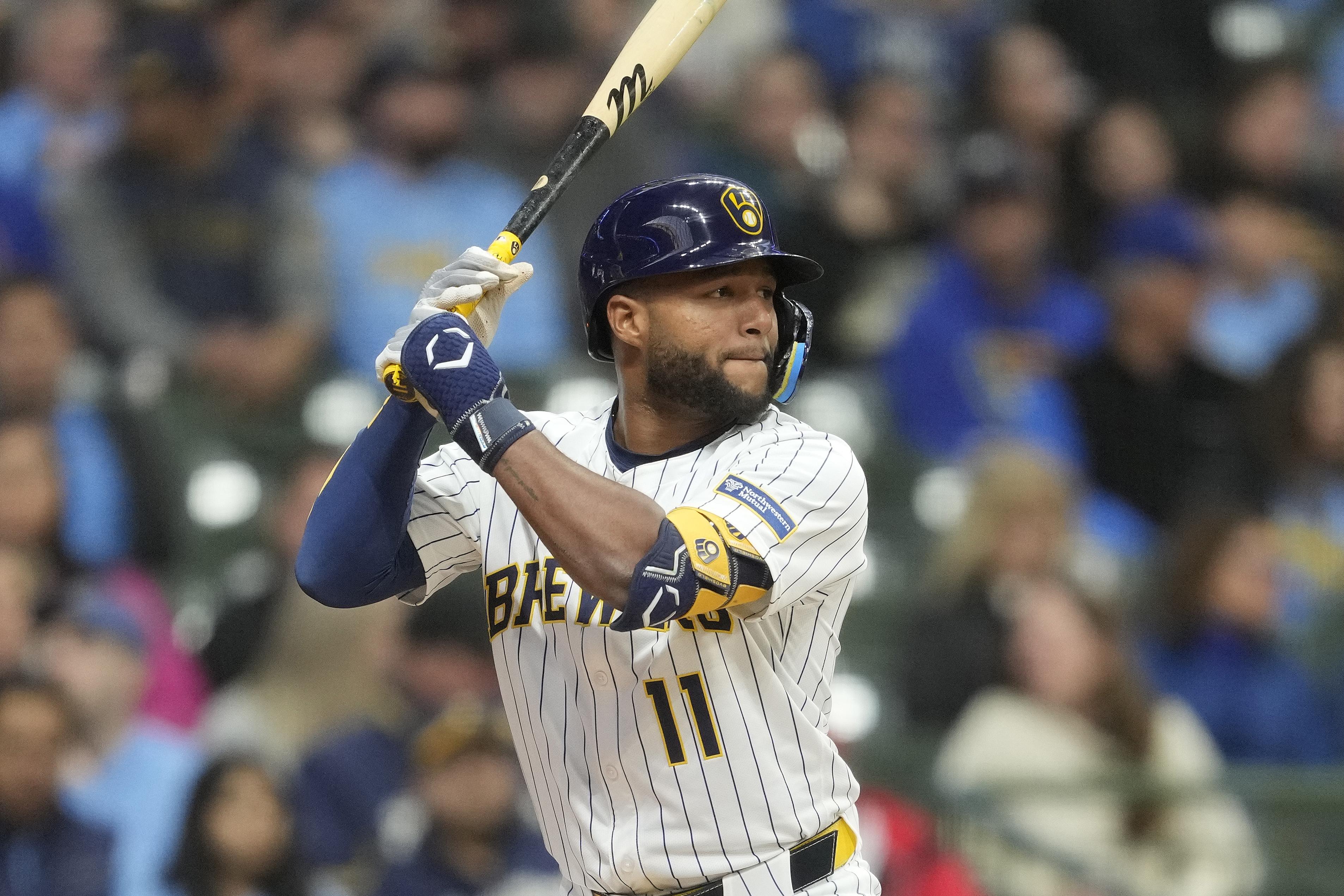 Cincinnati Reds v Milwaukee Brewers