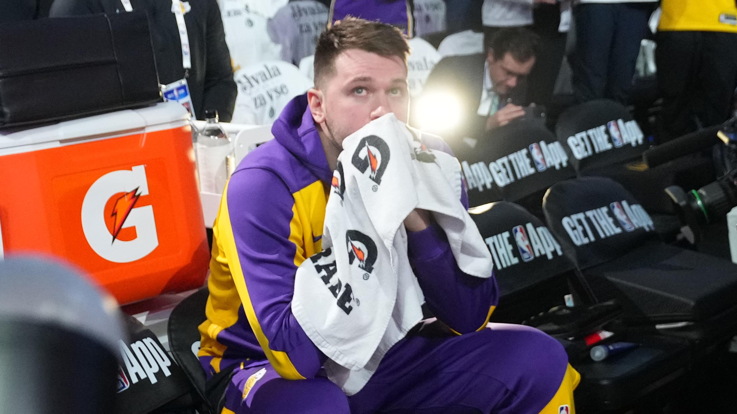 Los Angeles Lakers v Dallas Mavericks