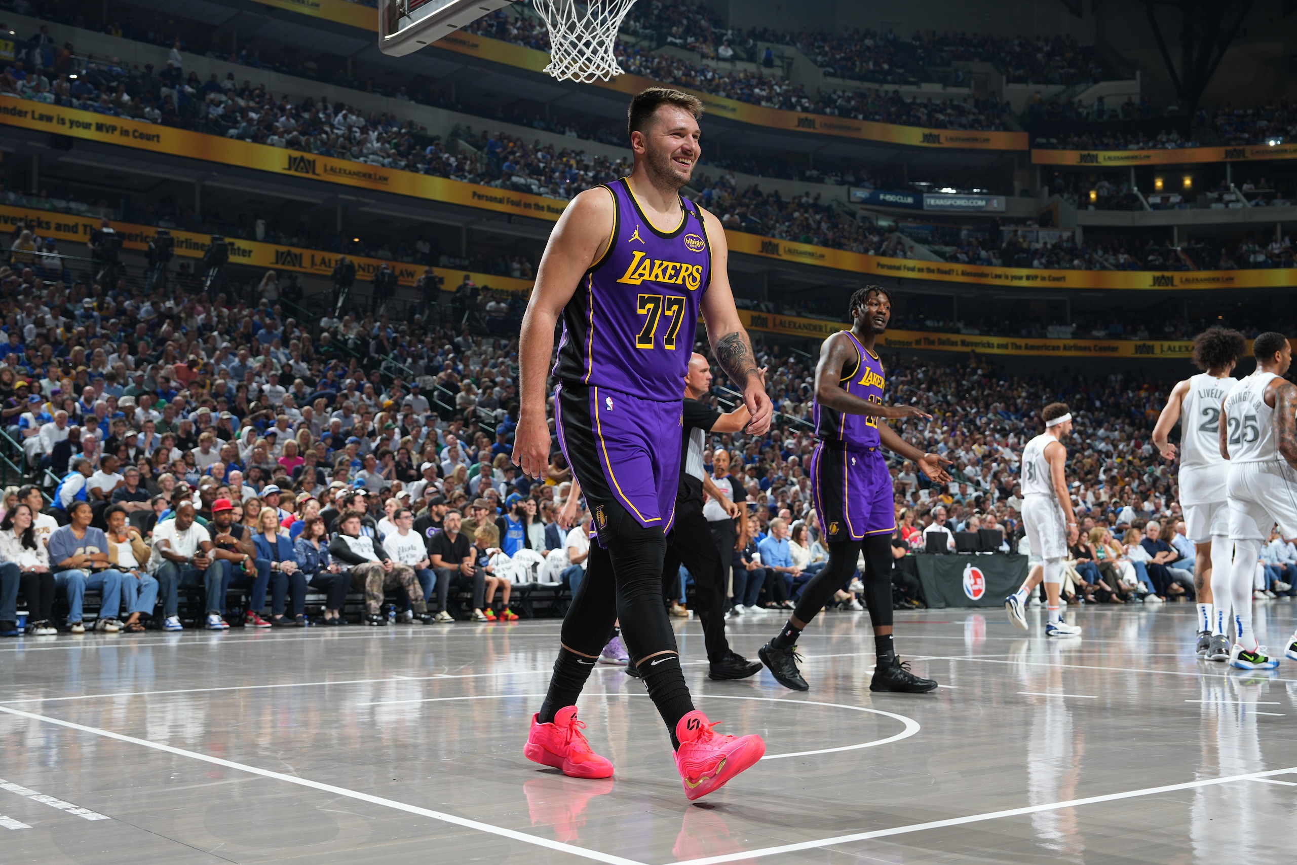 Los Angeles Lakers v Dallas Mavericks Los Angeles Lakers v Dallas Mavericks
