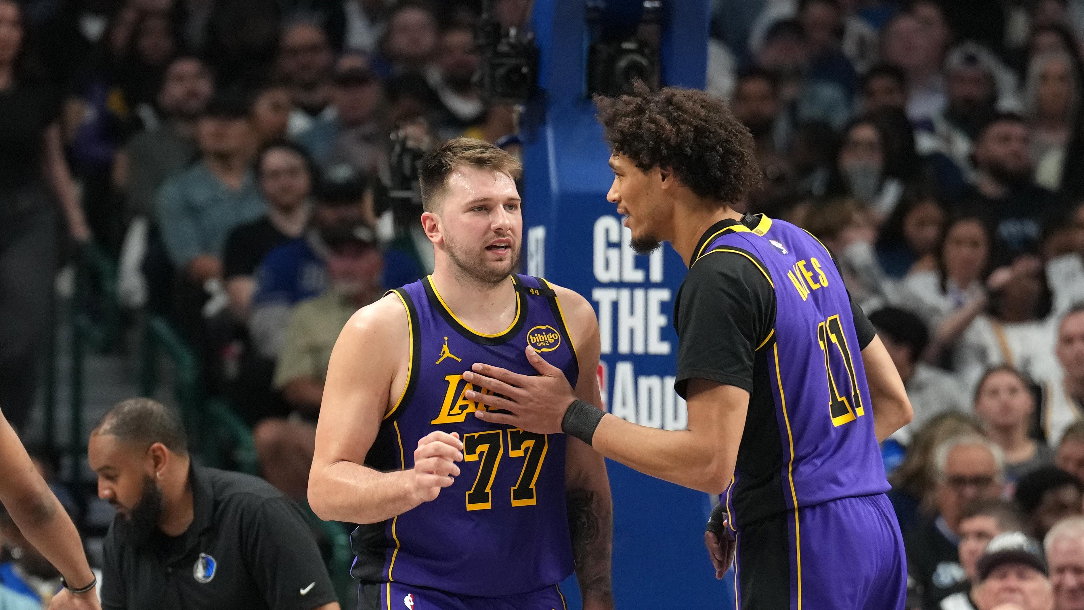 Los Angeles Lakers v Dallas Mavericks