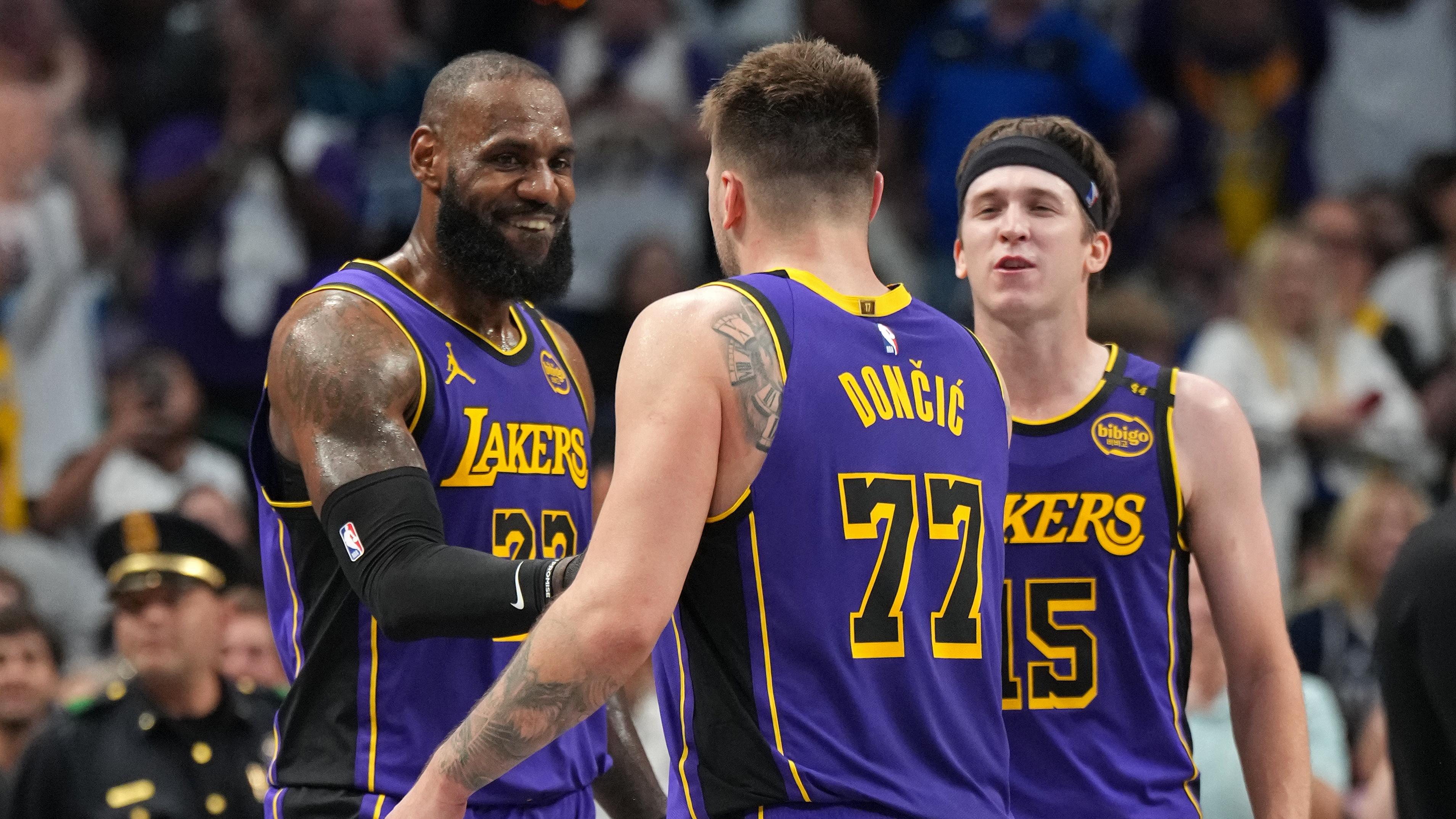 Los Angeles Lakers v Dallas Mavericks