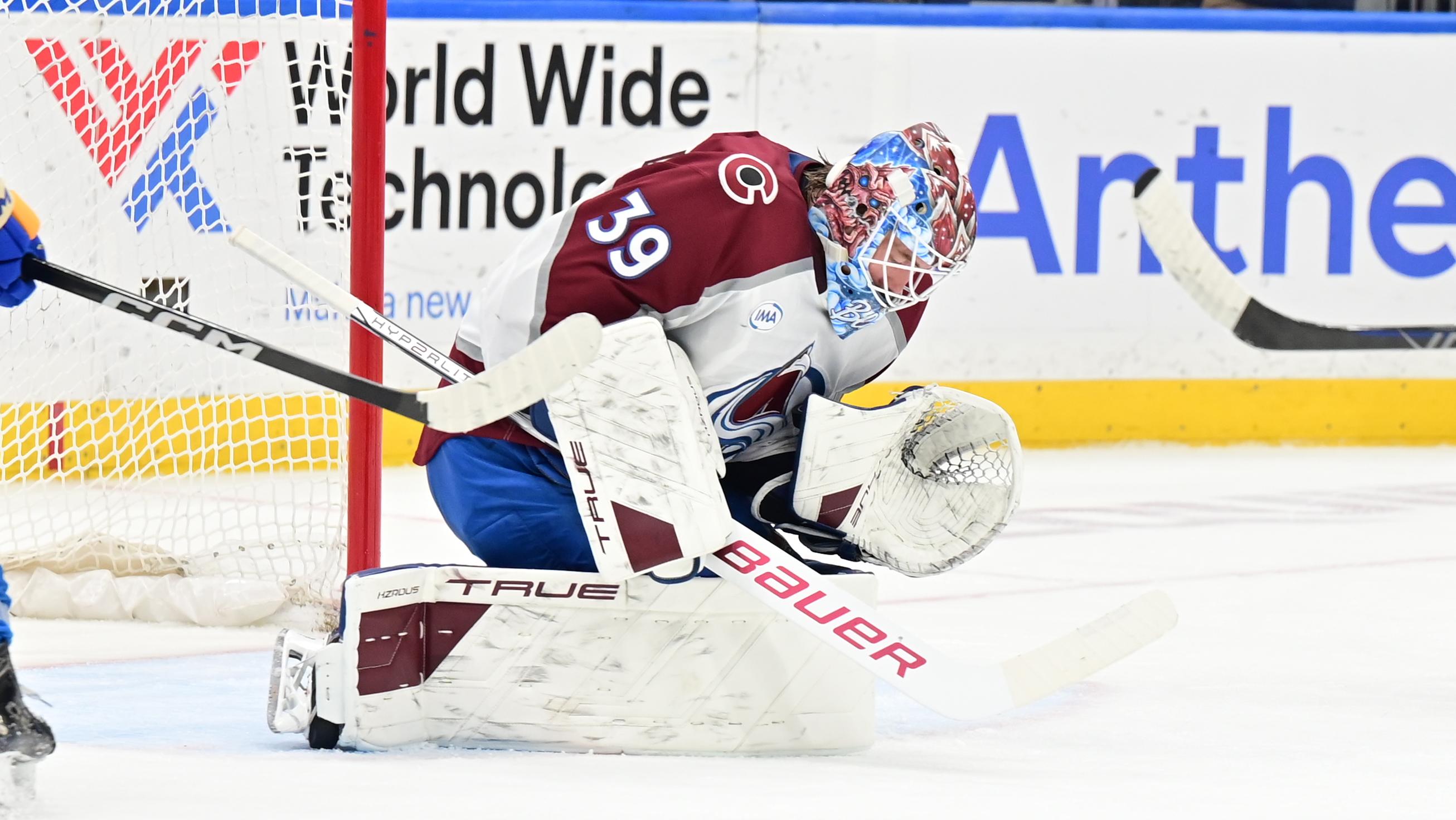 NHL: APR 05 Avalanche at Blues