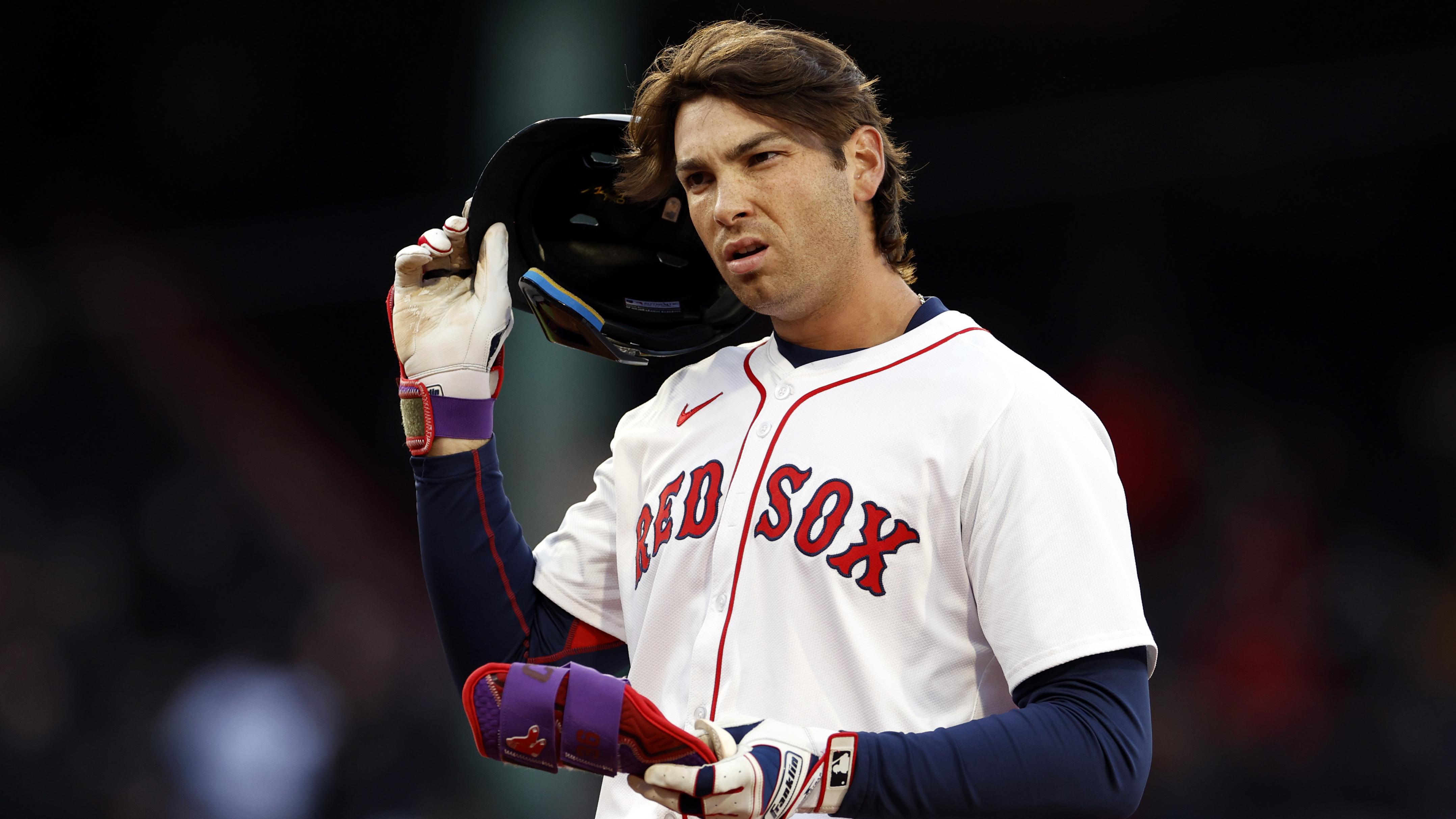 Trevor Story delivers with bases loaded in 10th to help Red Sox avoid four-game sweep by Blue Jays