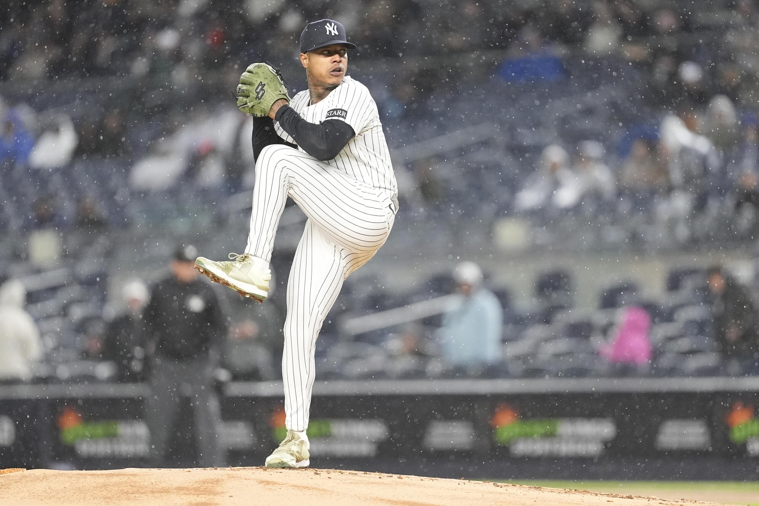 MLB: APR 11 Giants at Yankees MLB: APR 11 Giants at Yankees