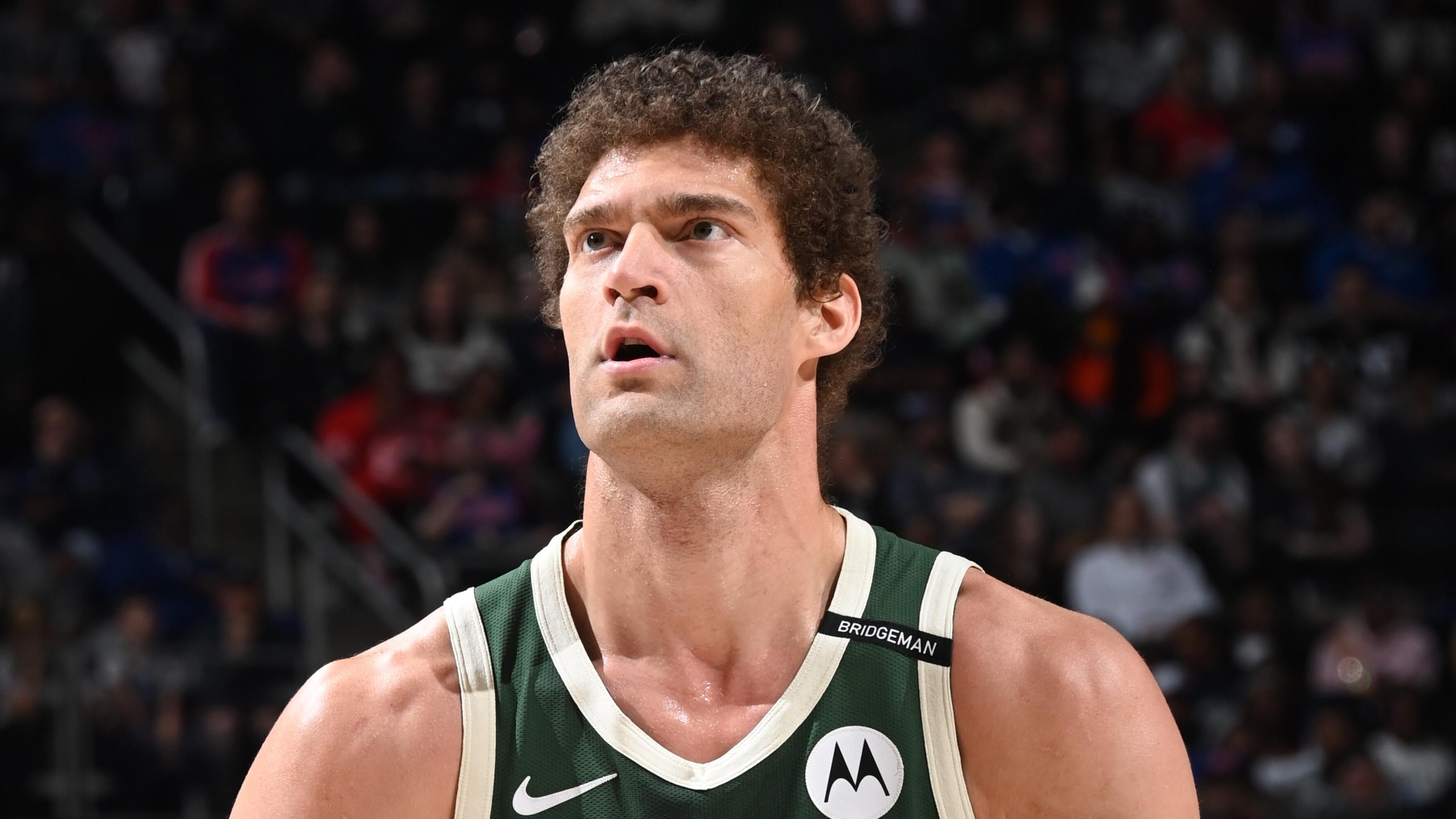Brook Lopez Contract Reportedly Interests Lakers in NBA FA amid Walker Kessler Rumors