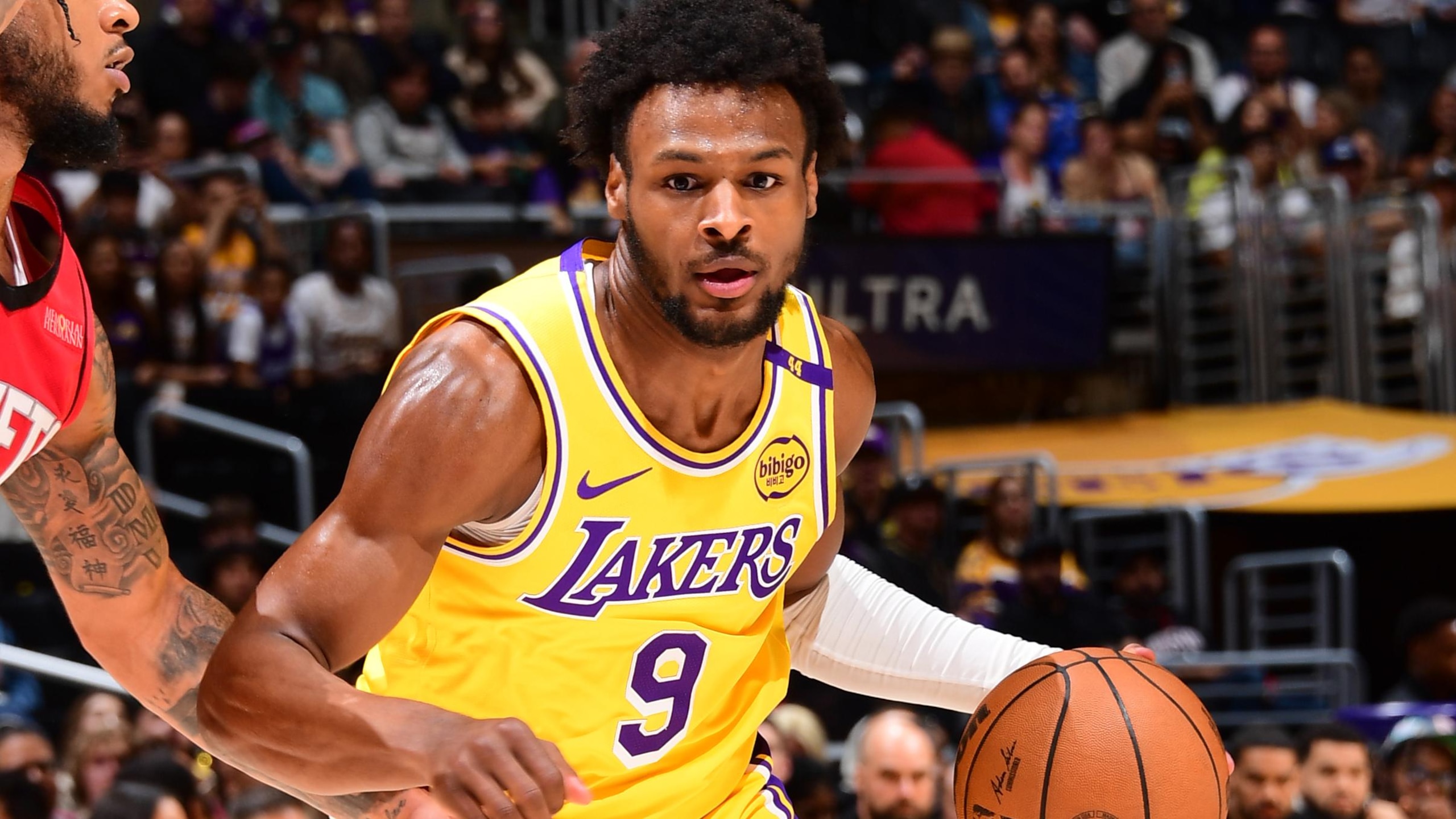Houston Rockets v Los Angeles Lakers